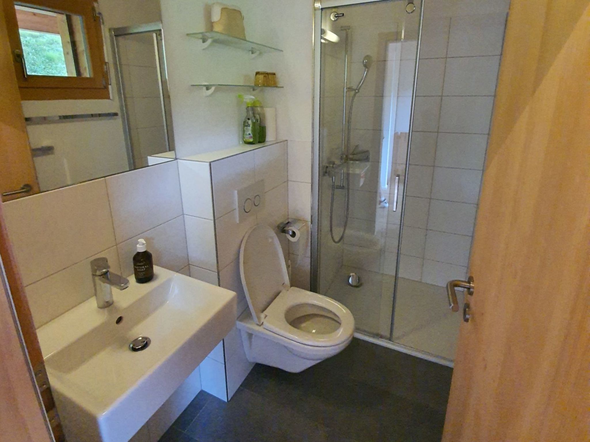 Appartement Ferienhaus Balcon Sulegliv, Vattiz, (Vattiz), 46006B – Salle de bains, photo 18 sur 21
