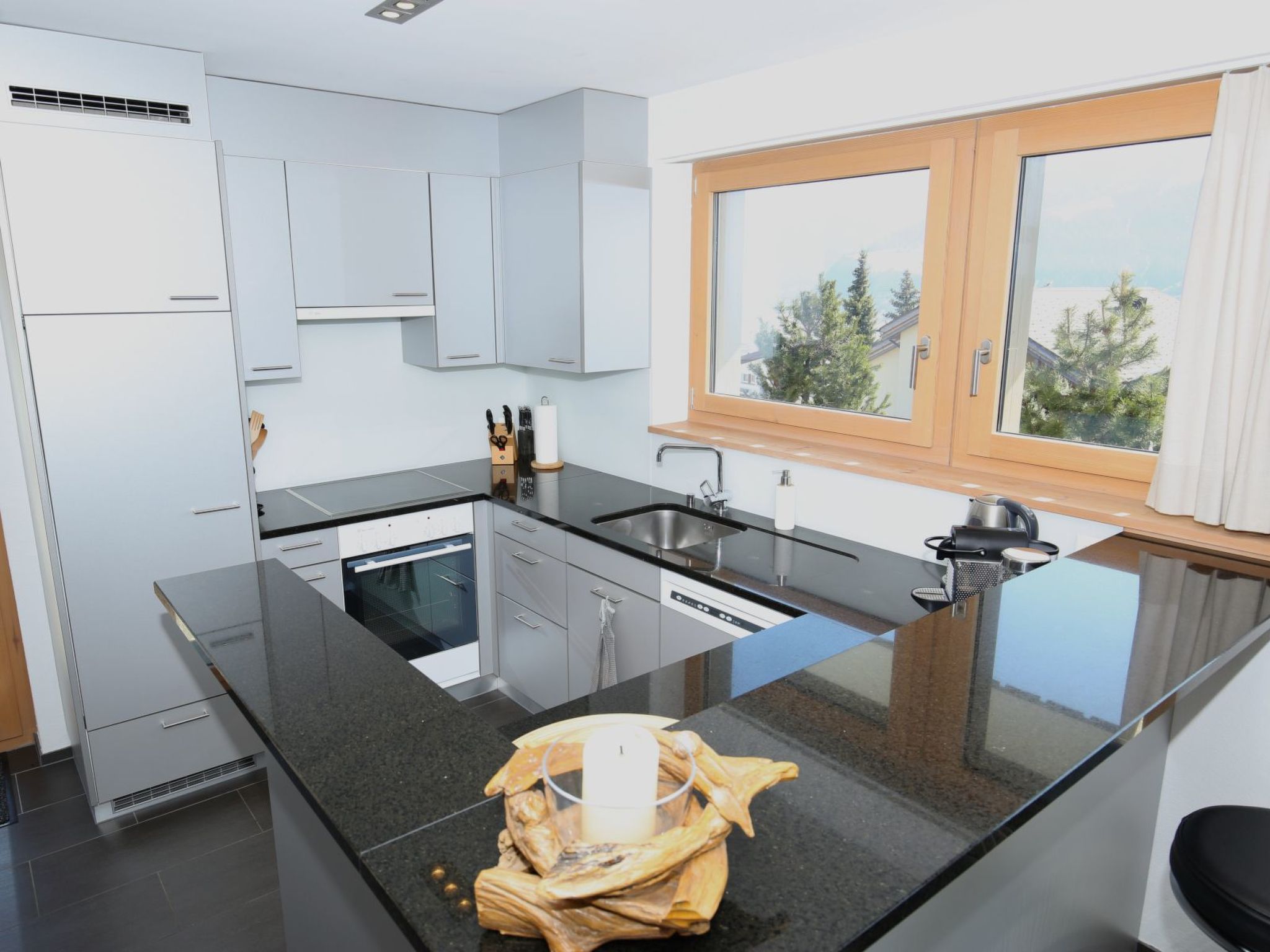 Appartement Ferienhaus Davos Munts, Vattiz, (Vattiz), 46012B – Cuisine et coin repas, photo 9 sur 38