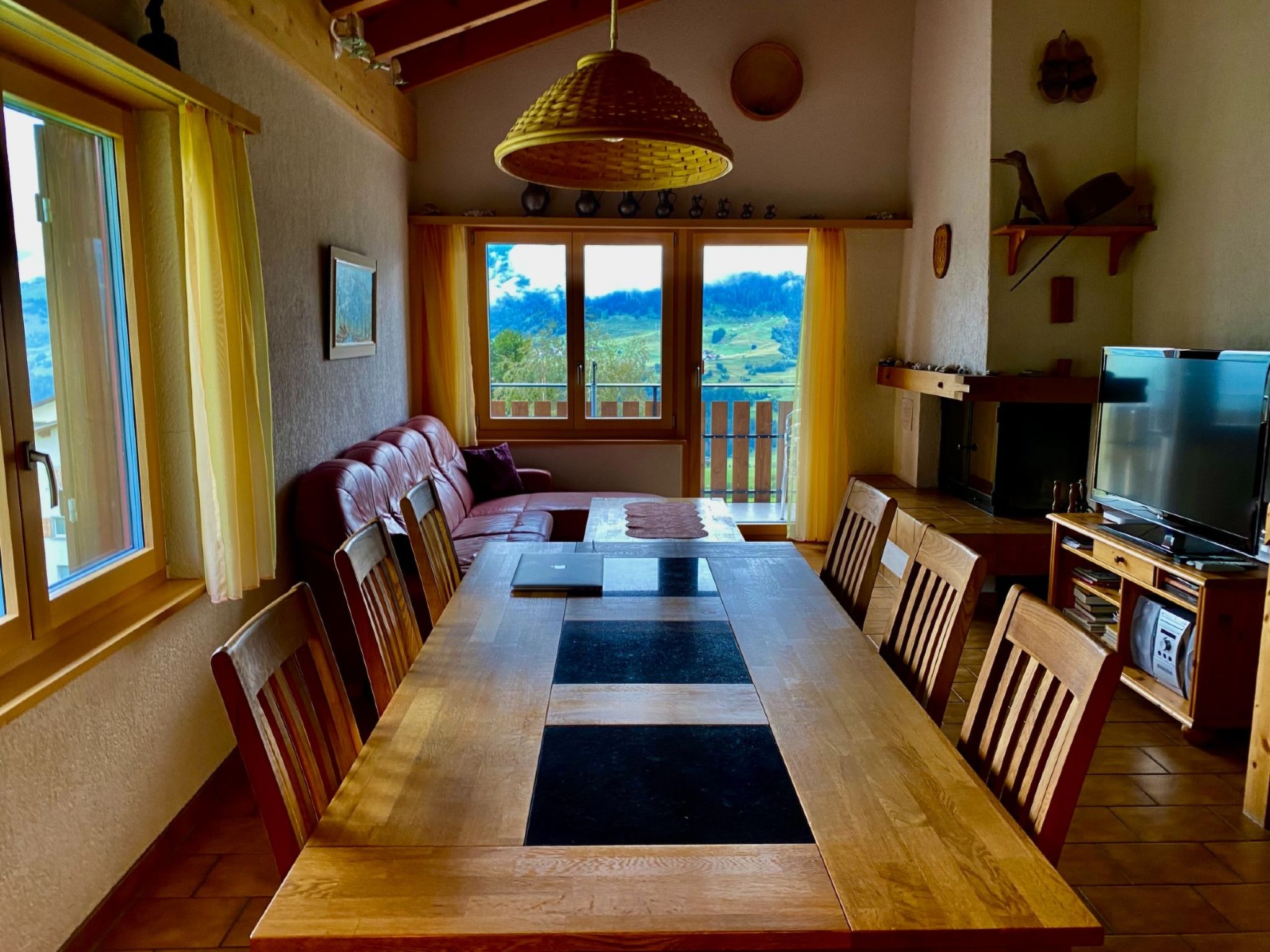 Casauma Gartmann, Vattiz, (Vattiz). - Binnen