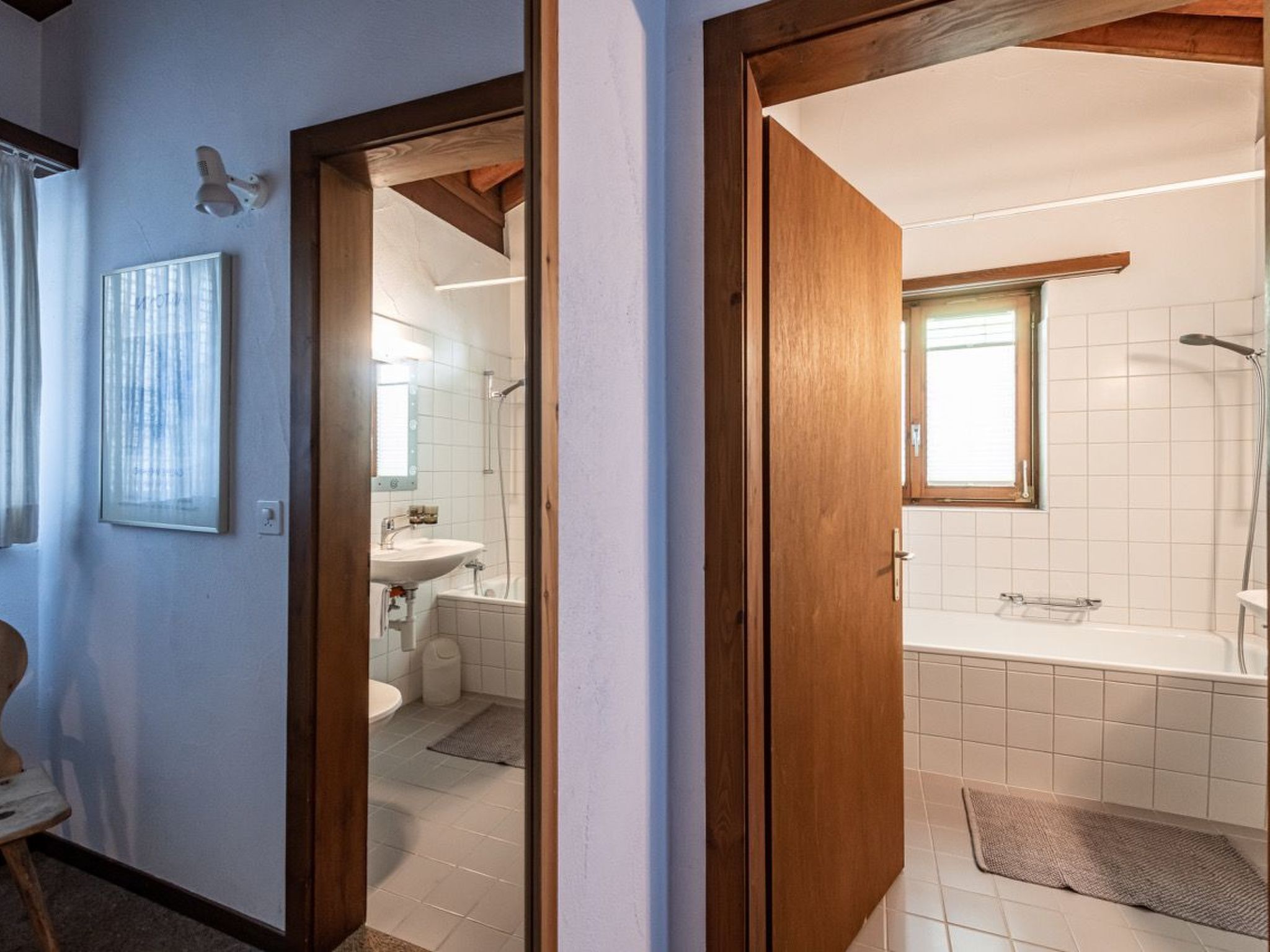 Appartement Mira Piz Mundaun, (Sagogn), 70004 – Salle de bains, photo 14 sur 16