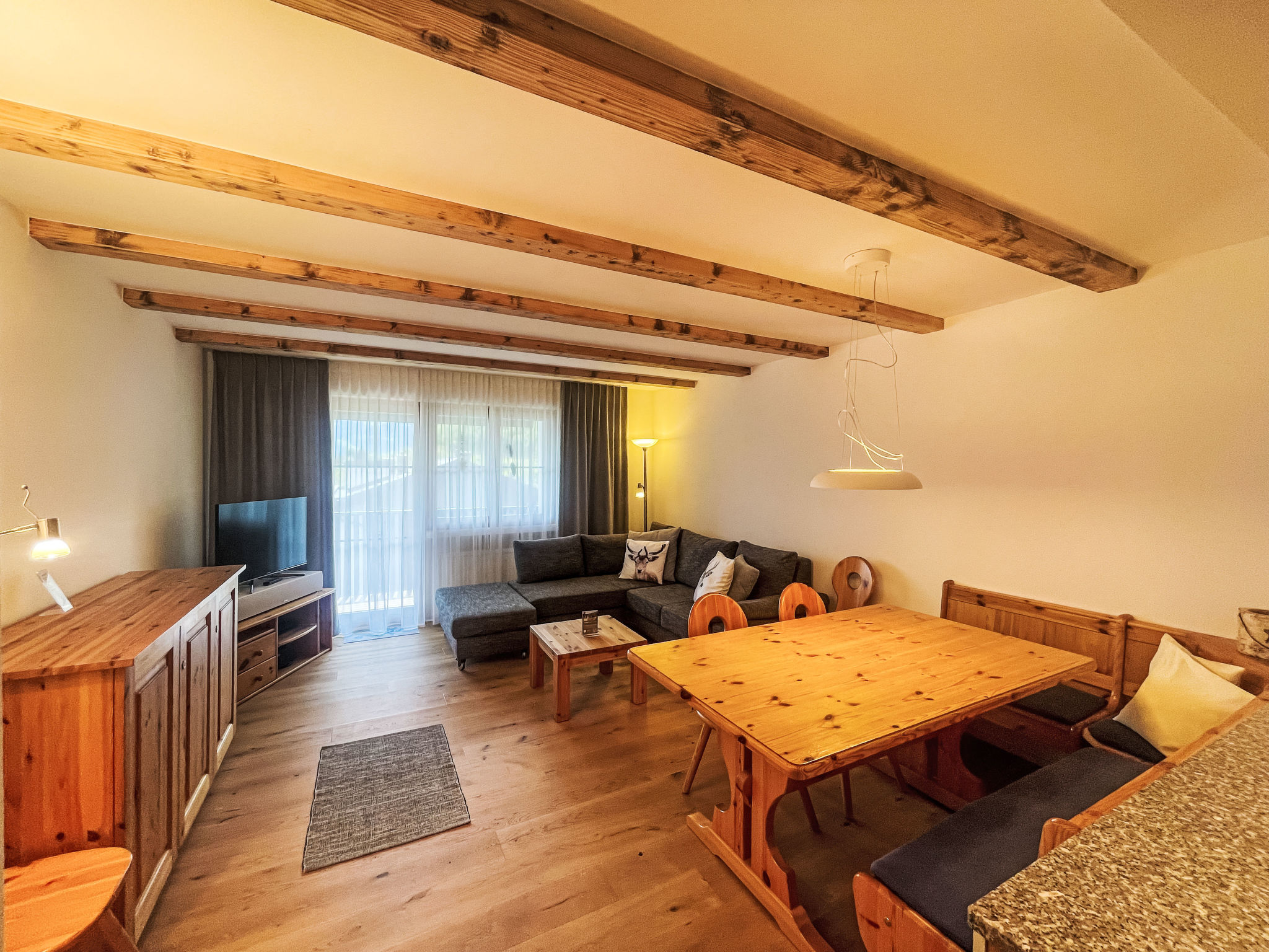 La Siala Apt.19