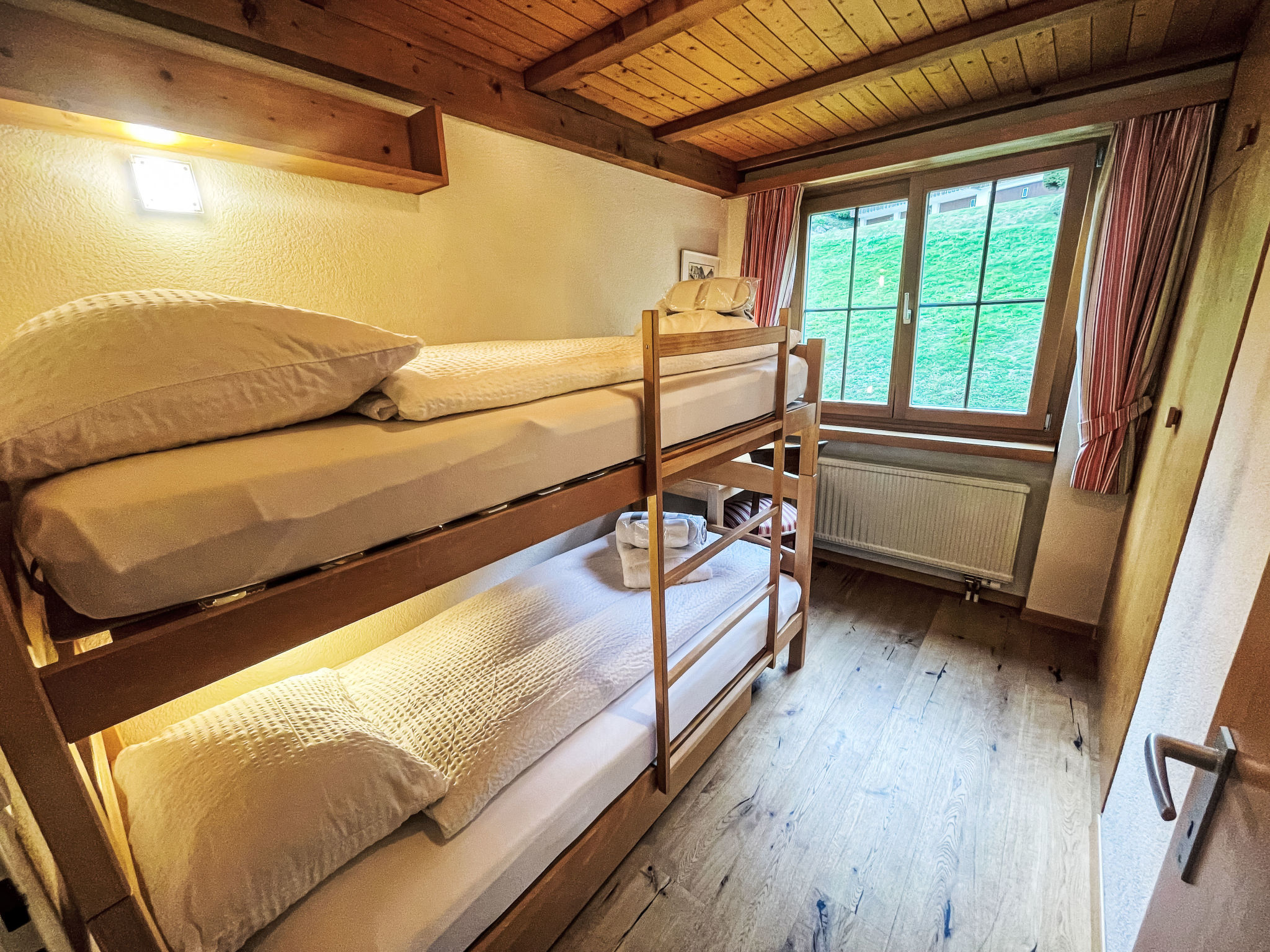La Siala Apt.56A-Drinnen