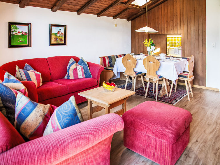 4-persoons appartement in Falera met sauna en bergzicht in Falera