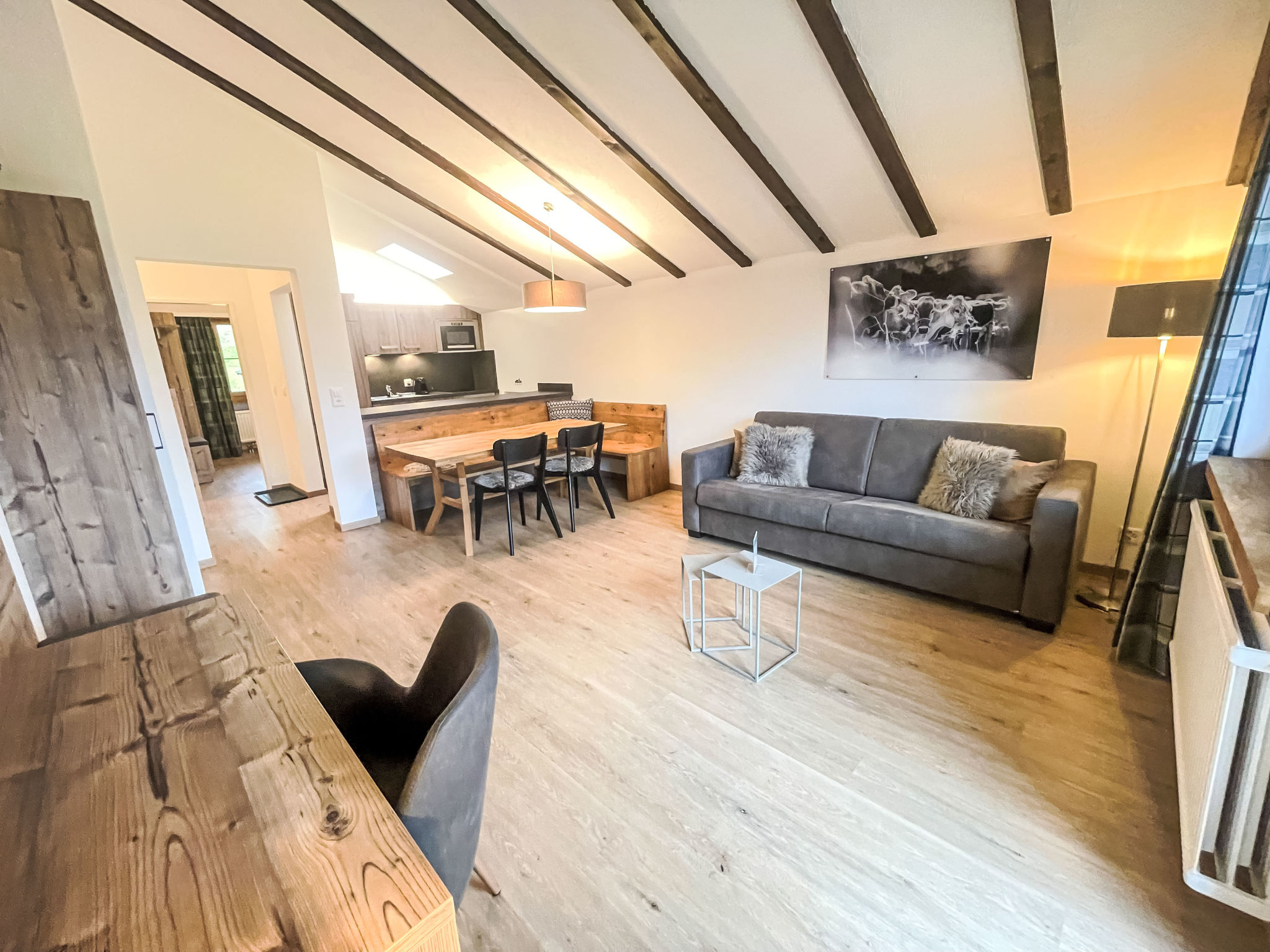 La Siala Apt.28