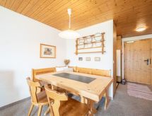 Casa Pignola: Authentiek bergappartement in Falera met sauna en open haard - thumbnail 4