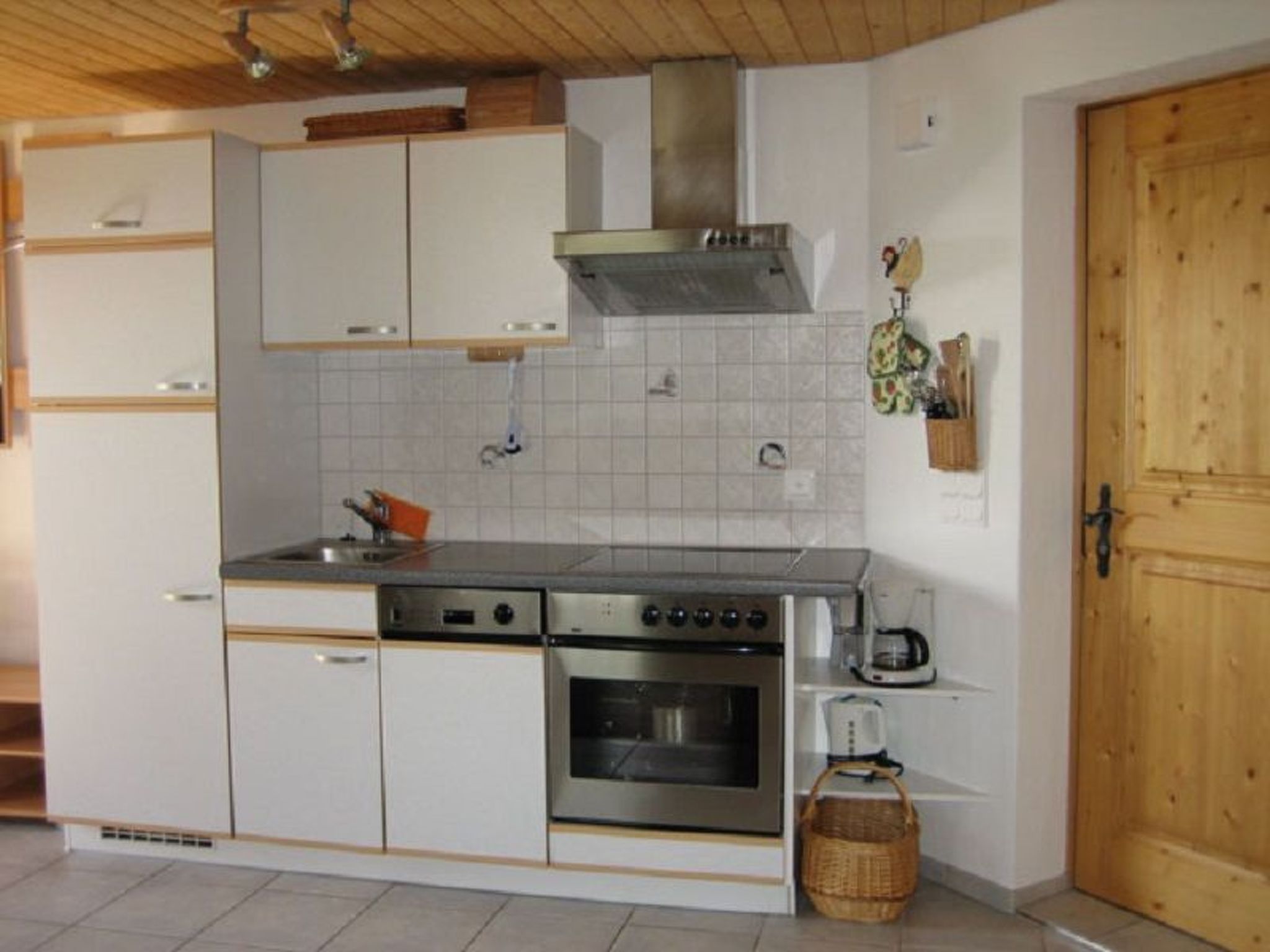 Appartement Er Liung, (Falera), 41040 – Cuisine et coin repas, photo 12 sur 16