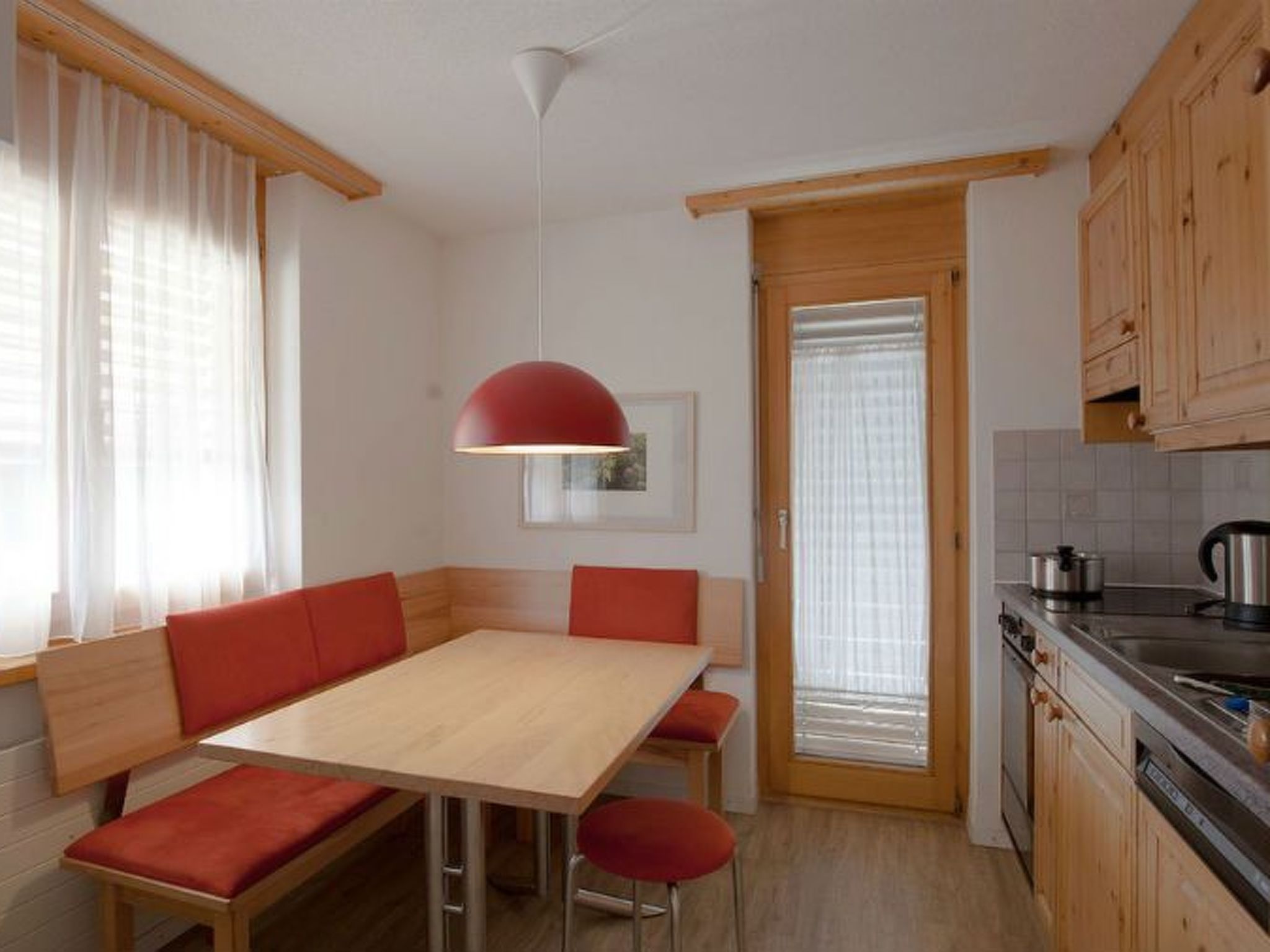 Appartement Profos, Ruschein, (Ruschein), 54002B – Cuisine et coin repas, photo 16 sur 19