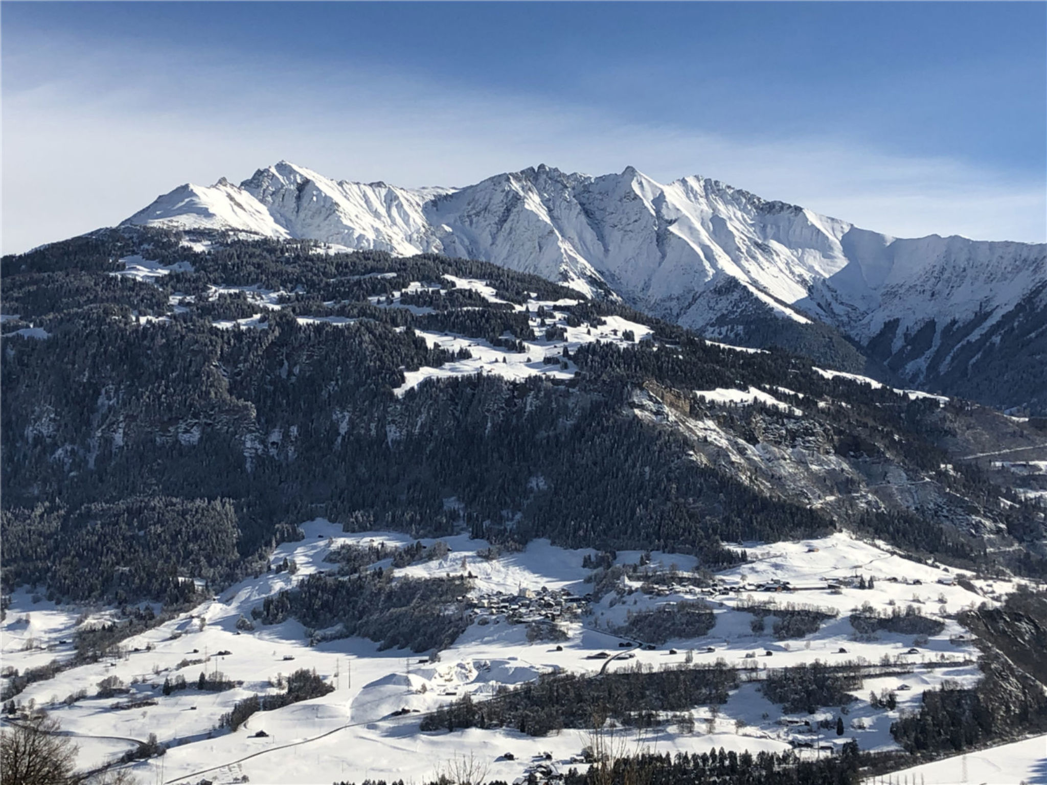 Bijou, Ladir, (Ladir).