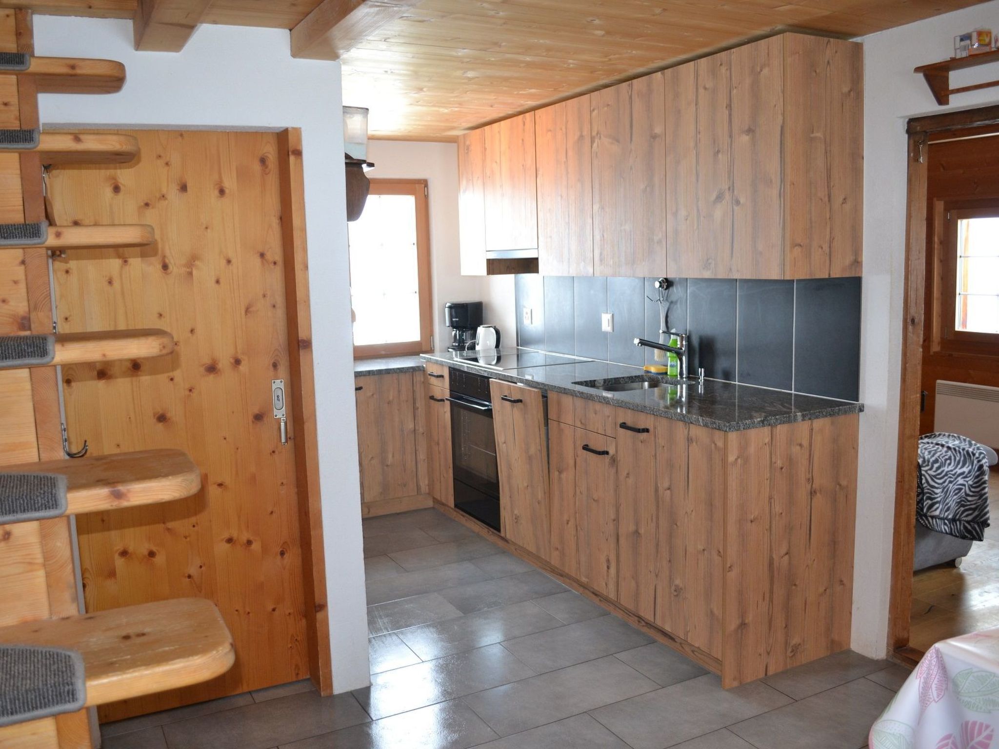 Appartement Berghütte Chalet Canischauna, Waltensburg, (Waltensburg/Vuorz), 58007B – Cuisine et coin repas, photo 5 sur 9
