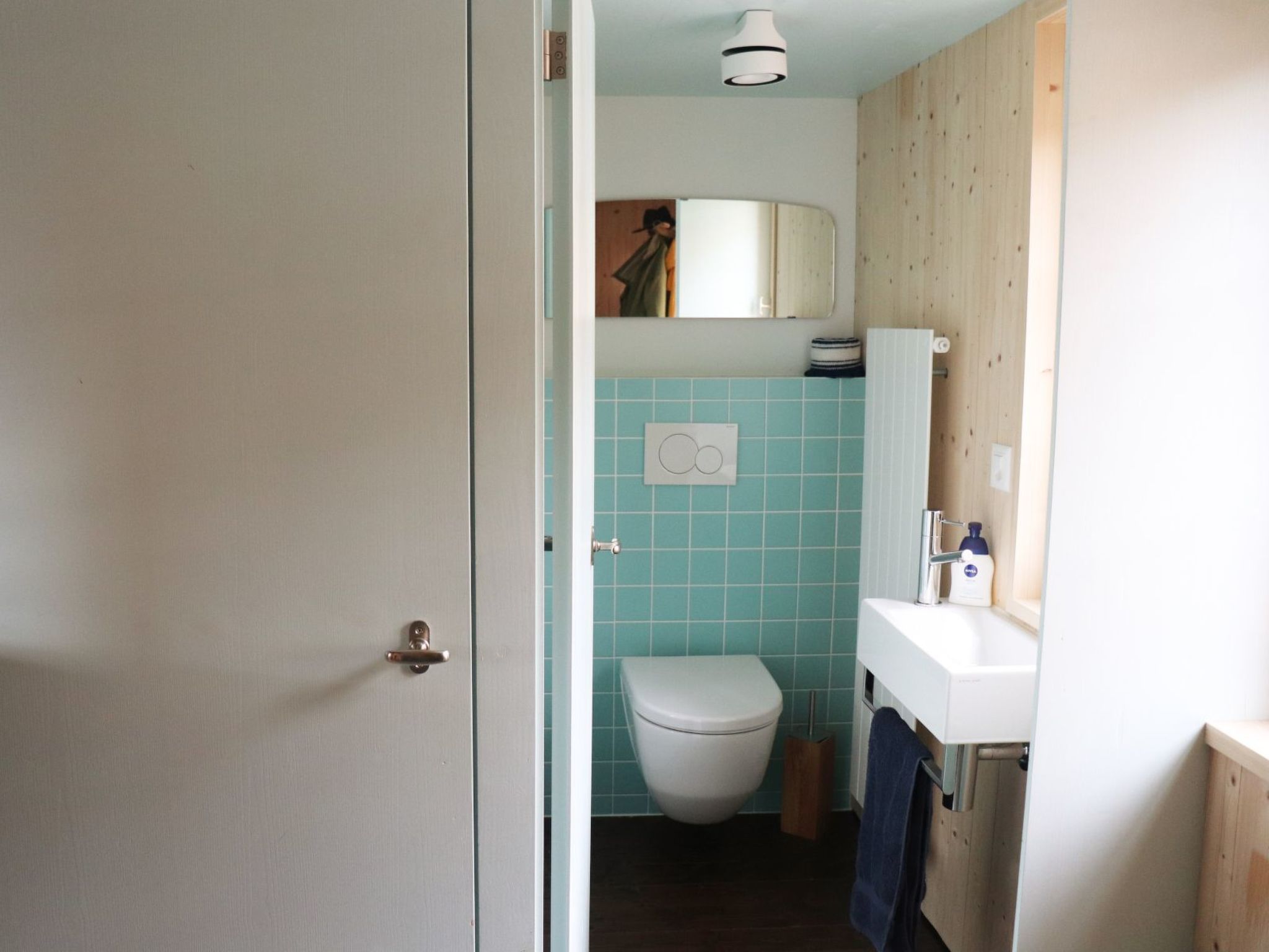 Appartement Casa Igniv, Andiast, (Andiast), 59007B – Salle de bains, photo 11 sur 17