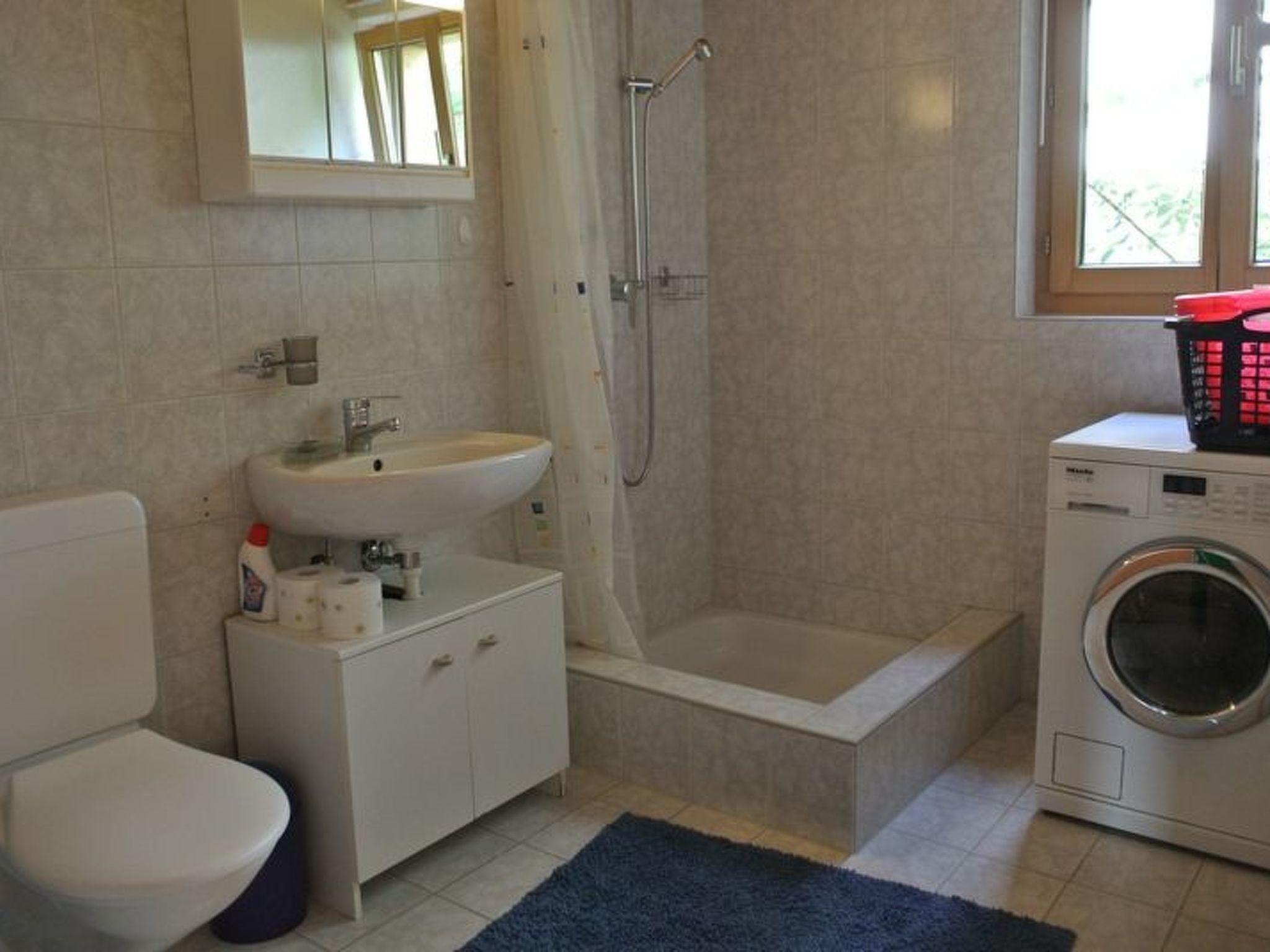 Appartement Principala 5 Zeller, Andiast, (Andiast), 59001B – Salle de bains, photo 16 sur 18