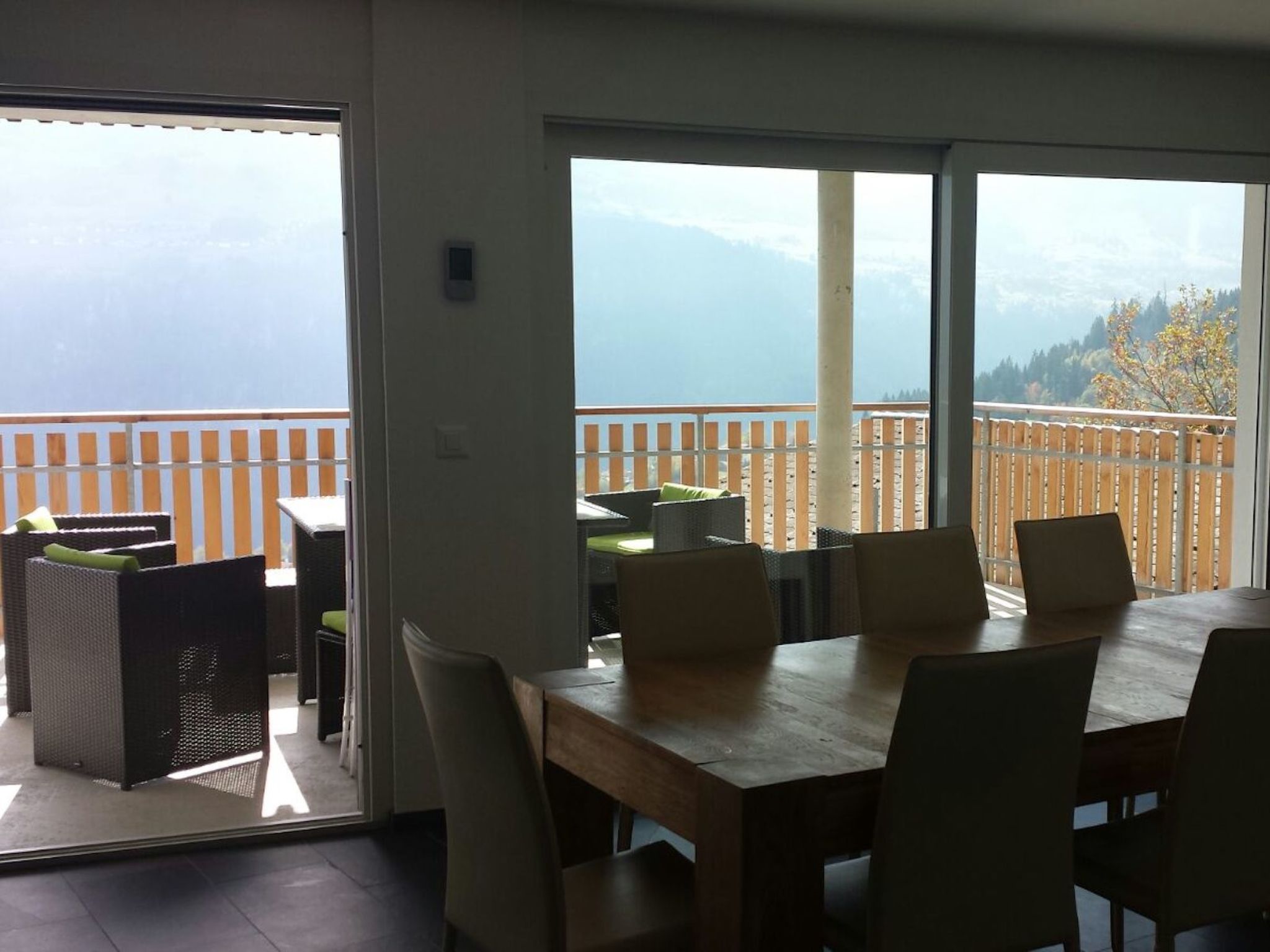 Appartement Spilgè 9 Sgier, Andiast, (Andiast), 59004B – Cuisine et coin repas, photo 12 sur 17