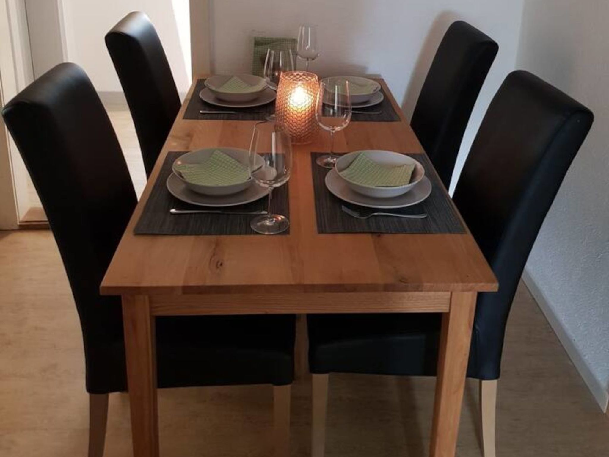 Appartement Casa Spescha, Tavanasa, (Tavanasa), 65059B – Cuisine et coin repas, photo 5 sur 12