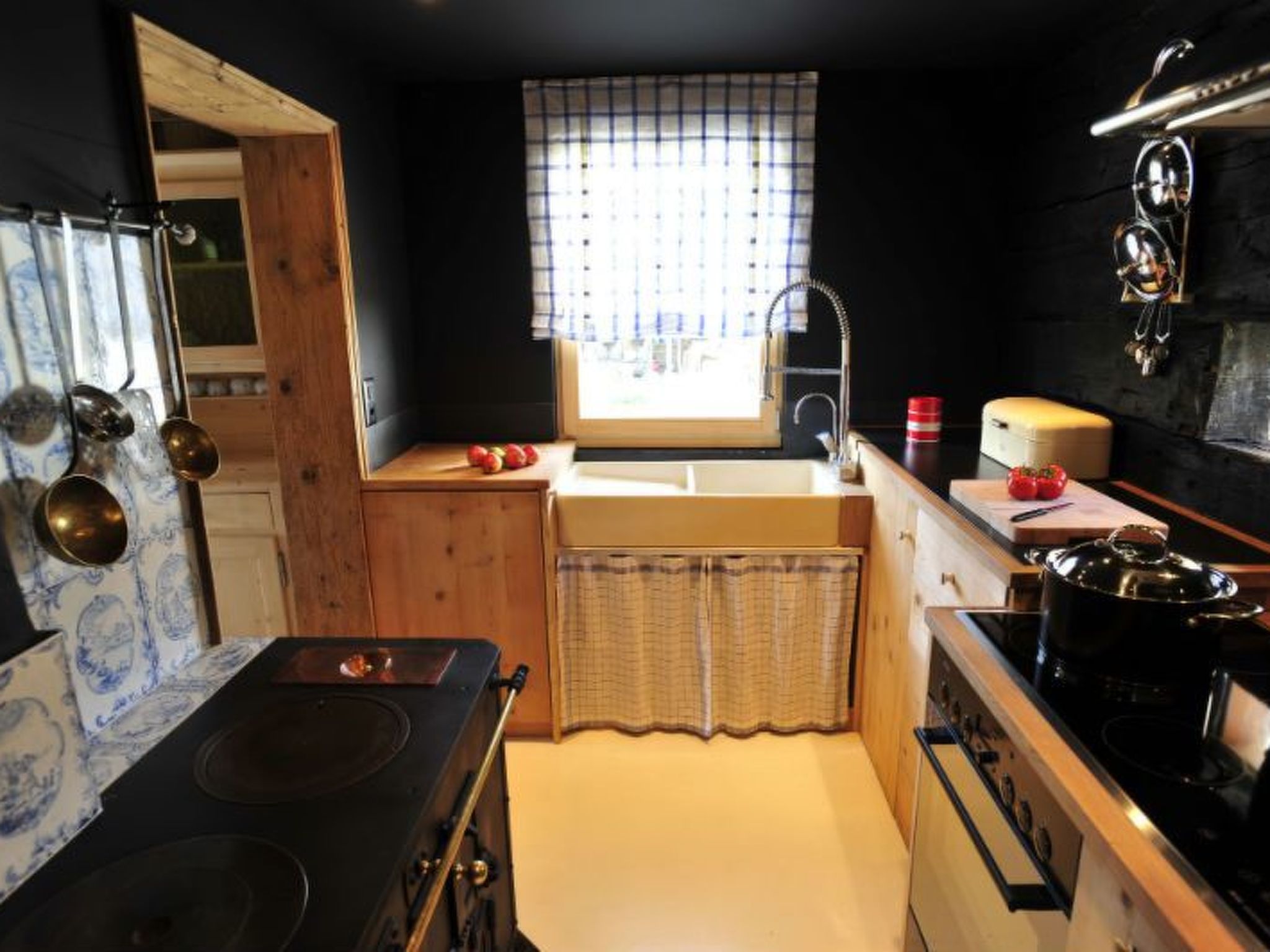 Ferienhaus Casa Mulinera, Brigels, (Breil/Brigels), 65024B — Kitchen / Dining Room (5 of 15)