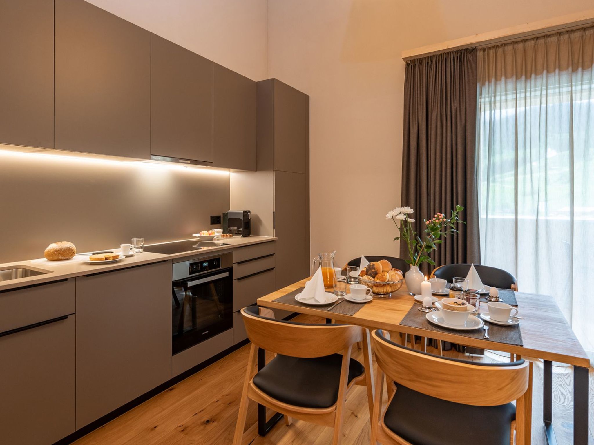 Appartement Pradas Resort Brigels, (Breil/Brigels), 65055B – Cuisine et coin repas, photo 12 sur 45