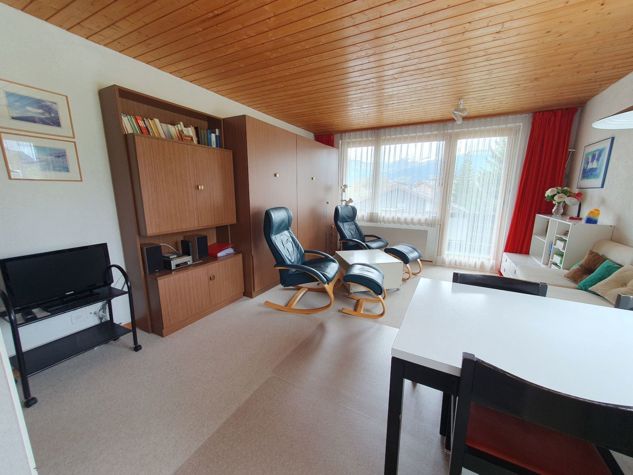 Appartement Flurina 19 Defuns, Brigels, (Breil/Brigels), 65023B – Séjour, photo 13 sur 20