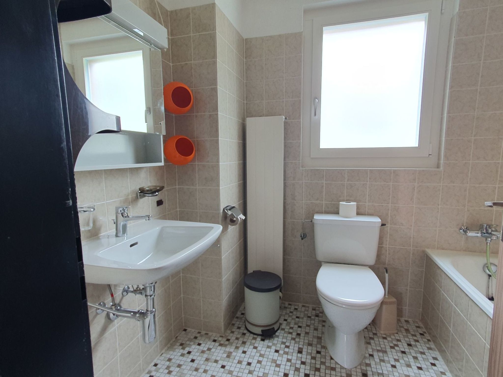 Appartement Flurina 19 Defuns, Brigels, (Breil/Brigels), 65023B – Salle de bains, photo 18 sur 20