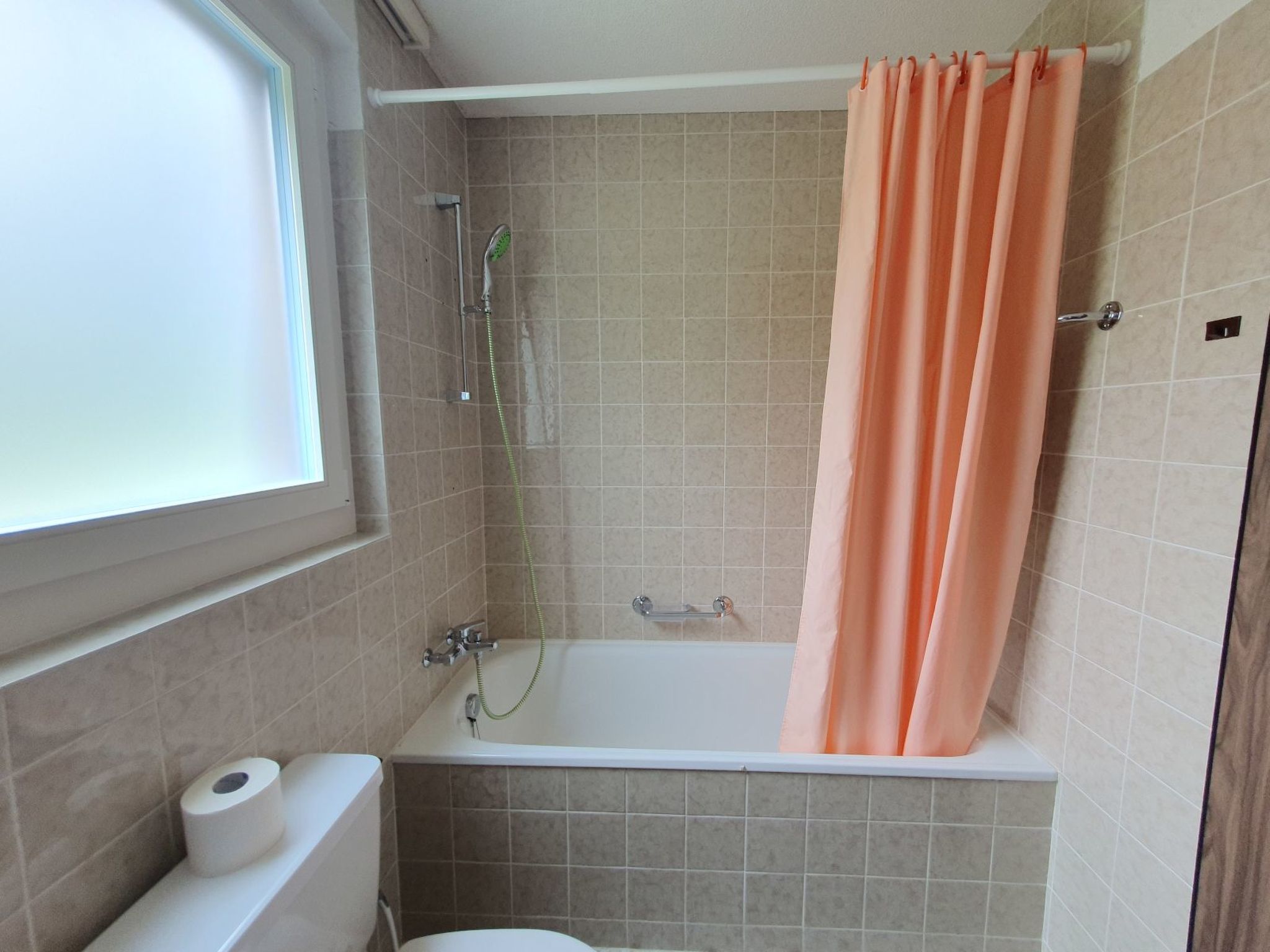 Appartement Flurina 19 Defuns, Brigels, (Breil/Brigels), 65023B – Salle de bains, photo 19 sur 20