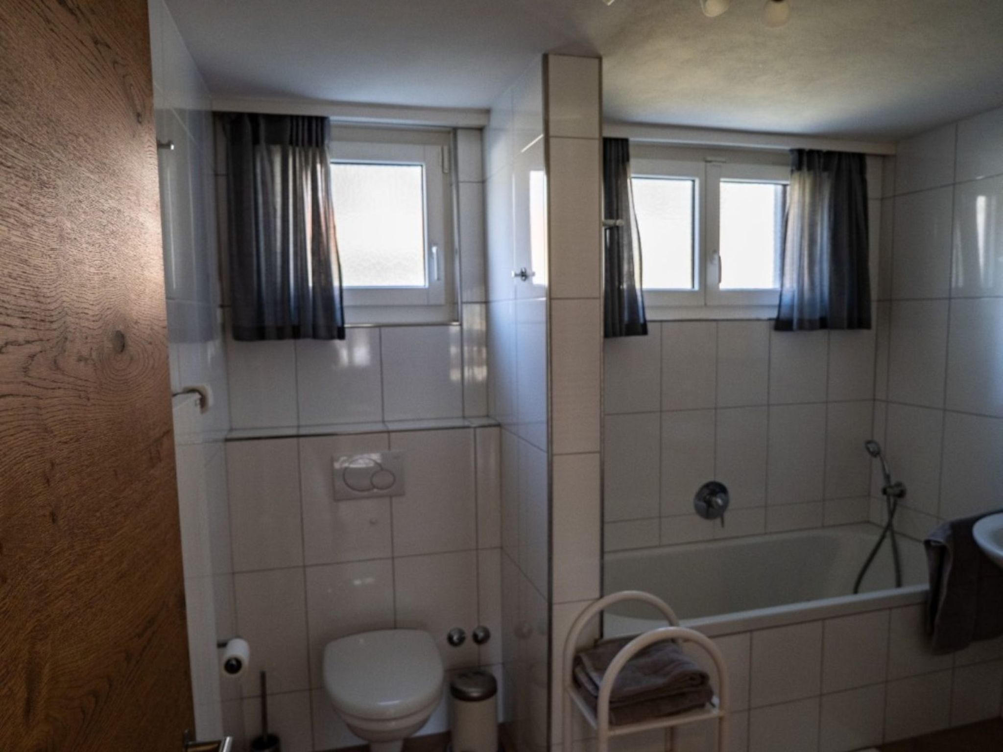 Appartement Casa Sogn Giacun Guyet Brigels, (Breil/Brigels), 65035B – Salle de bains, photo 11 sur 28