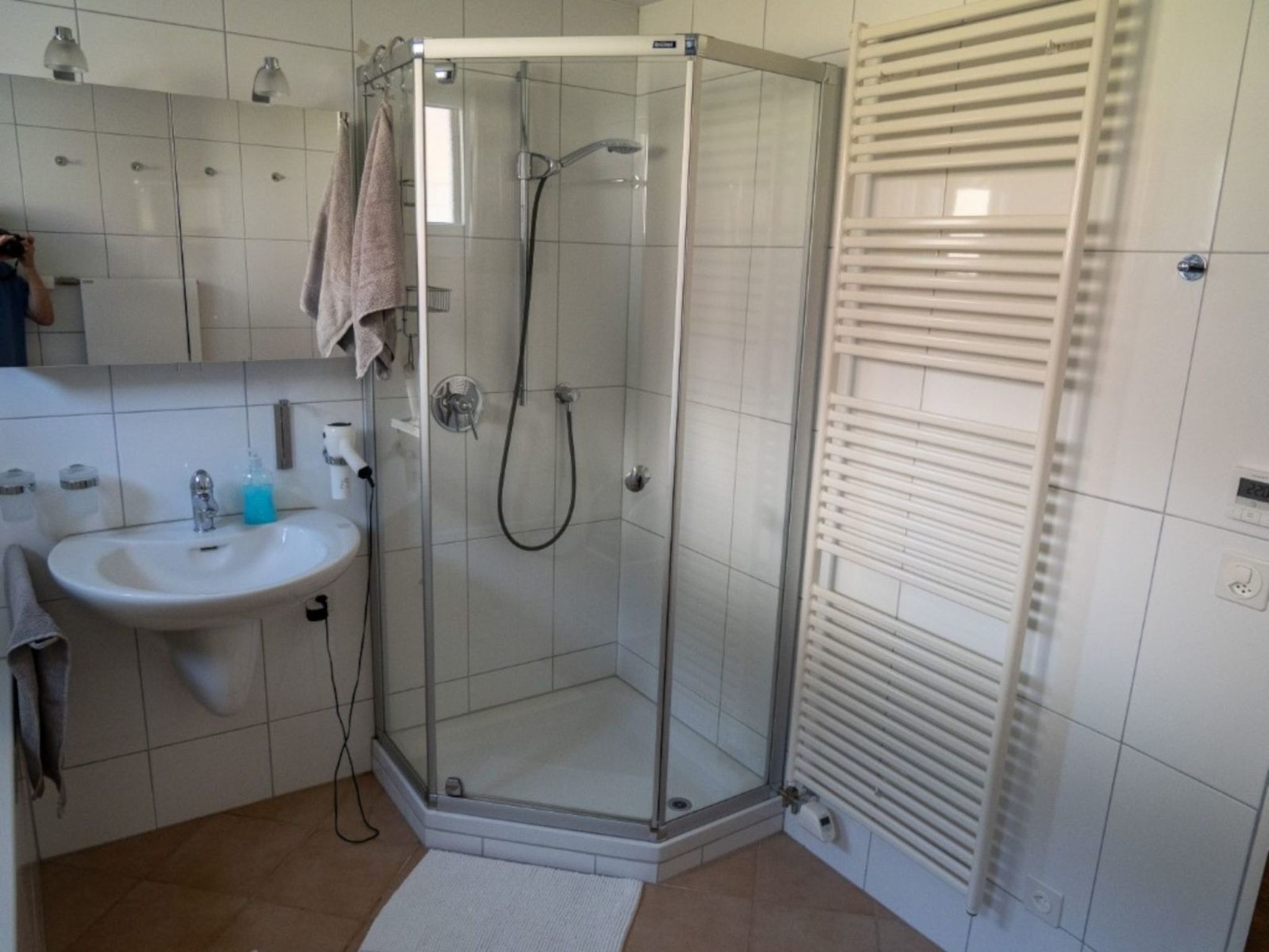 Appartement Casa Sogn Giacun Guyet Brigels, (Breil/Brigels), 65035B – Salle de bains, photo 5 sur 28