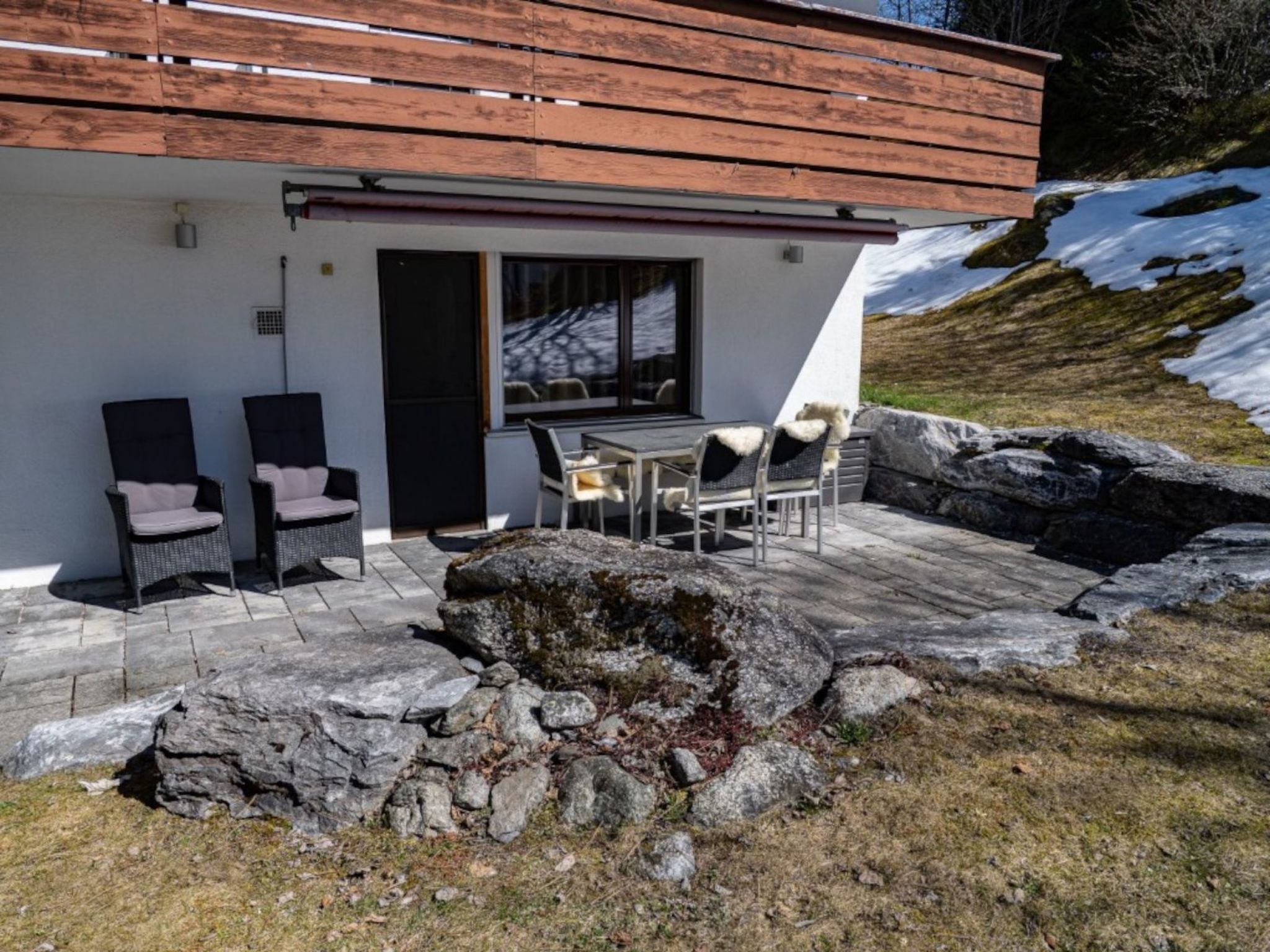 Appartement Casa Sogn Giacun Guyet Brigels, (Breil/Brigels), 65035B – Terrasse, photo 3 sur 28
