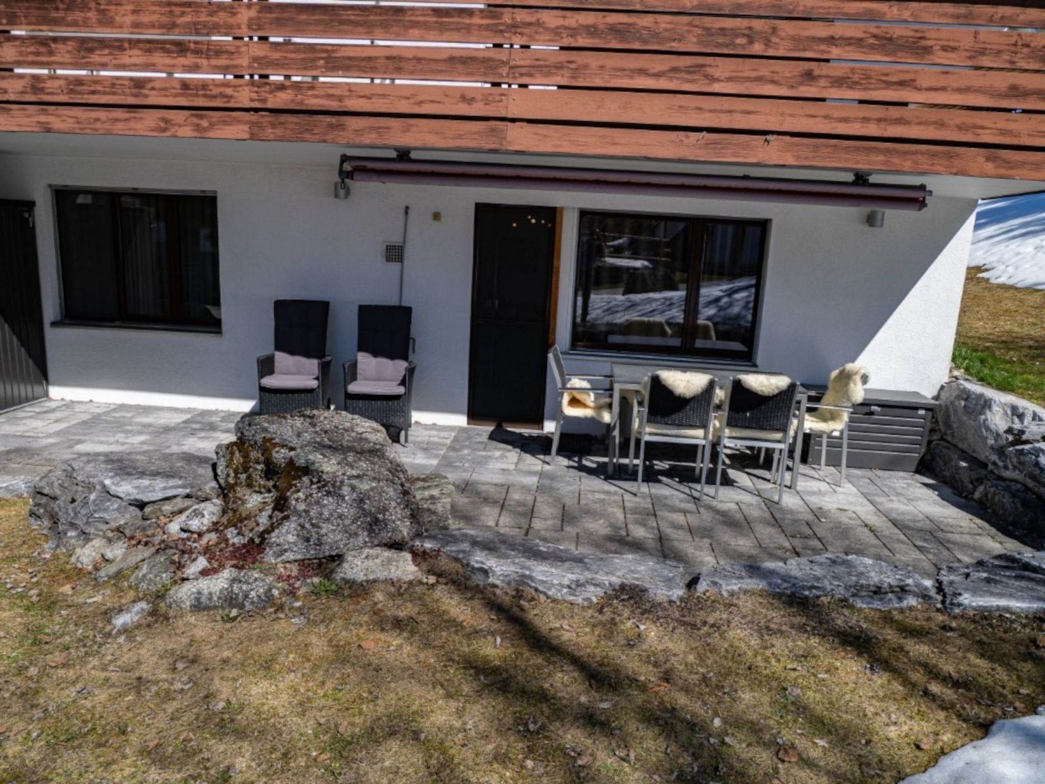 Appartement Casa Sogn Giacun Guyet Brigels, (Breil/Brigels), 65035B – Terrasse, photo 2 sur 28