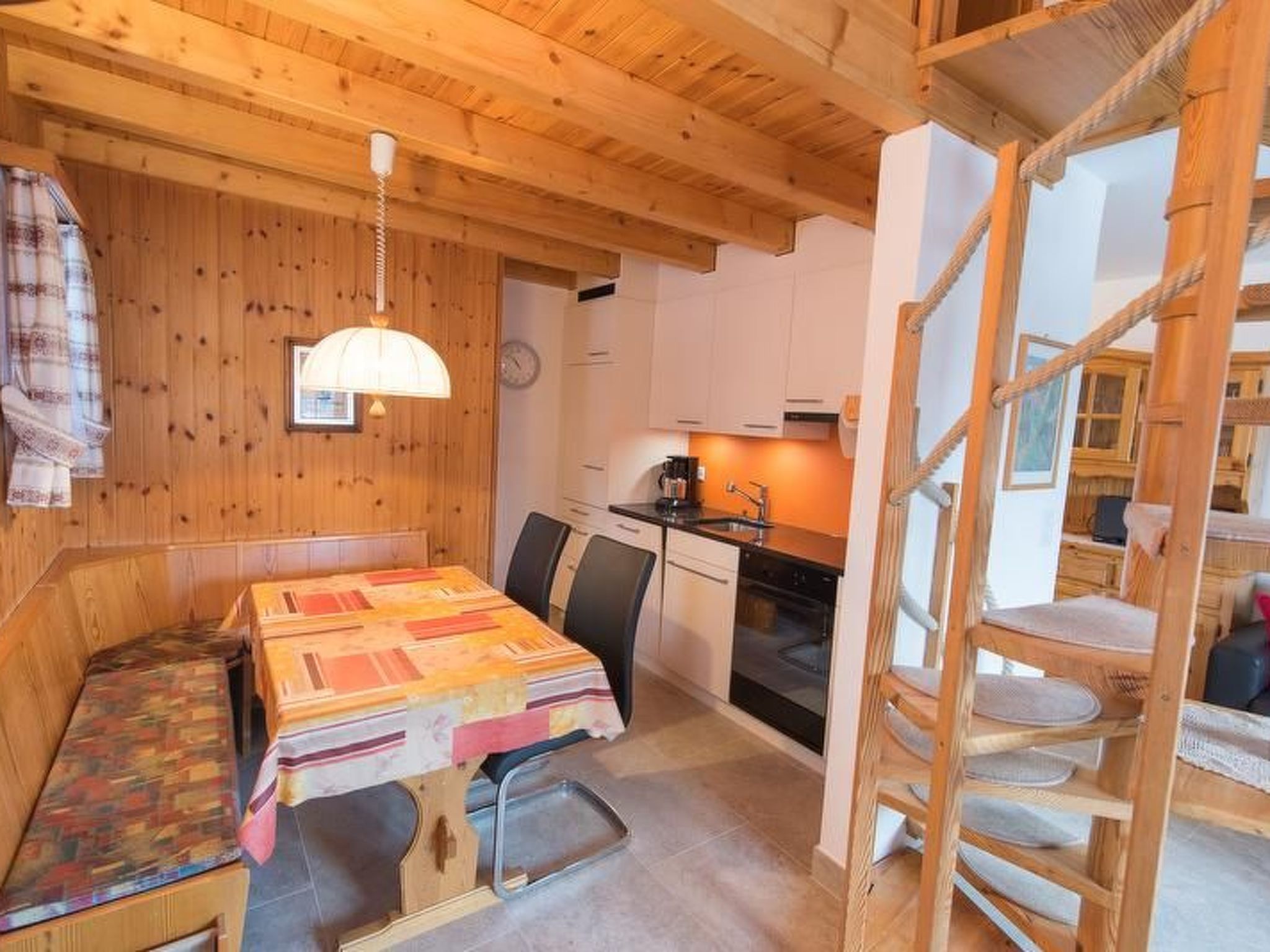 Appartement Casa Panorama Kuhn, Brigels, (Breil/Brigels), 65060B – Cuisine et coin repas, photo 12 sur 18