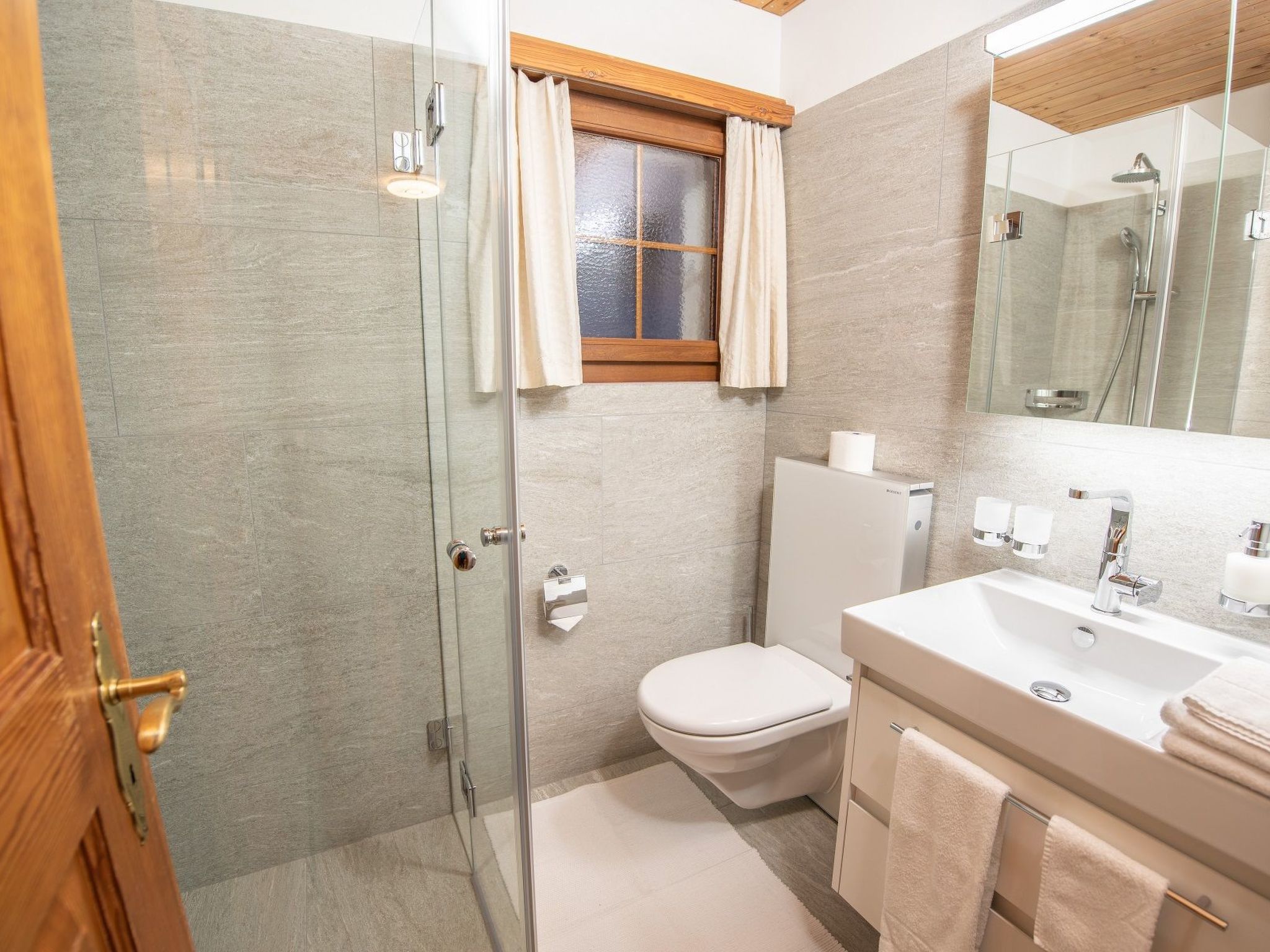 Appartement Casa Panorama Kuhn, Brigels, (Breil/Brigels), 65060B – Salle de bains, photo 14 sur 18
