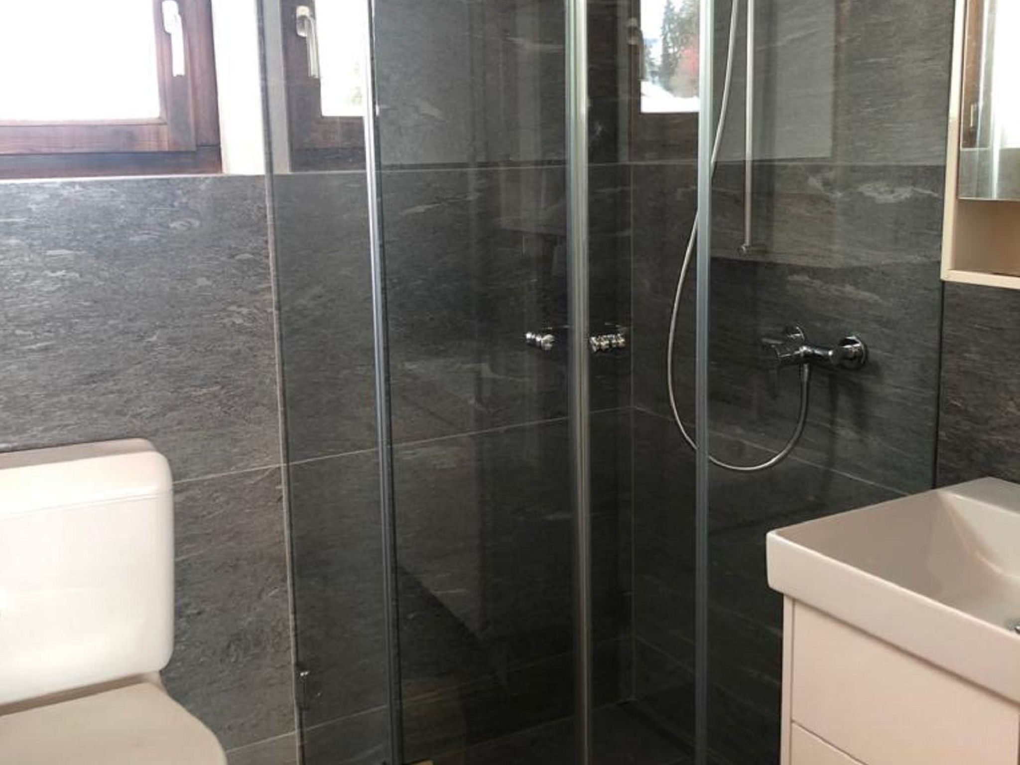 Appartement Bauernhof Cathomas, Brigels, (Breil/Brigels), 65008B – Salle de bains, photo 19 sur 21