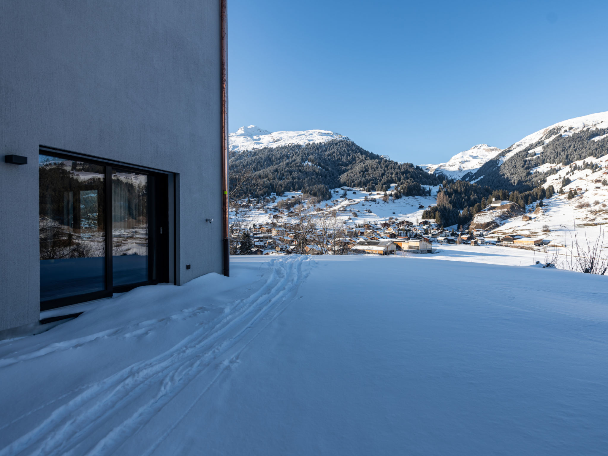 Tschuppina Schiess, Brigels, (Breil/Brigels). - Dehors