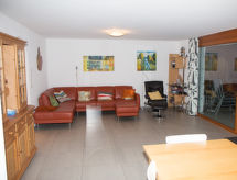 Casa Carola: Ruim appartement aan de skipiste in Brigels - thumbnail 1