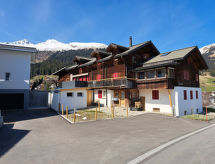 Knus appartement in Brigels, direct aan de skipiste en vlakbij het meer - thumbnail 4