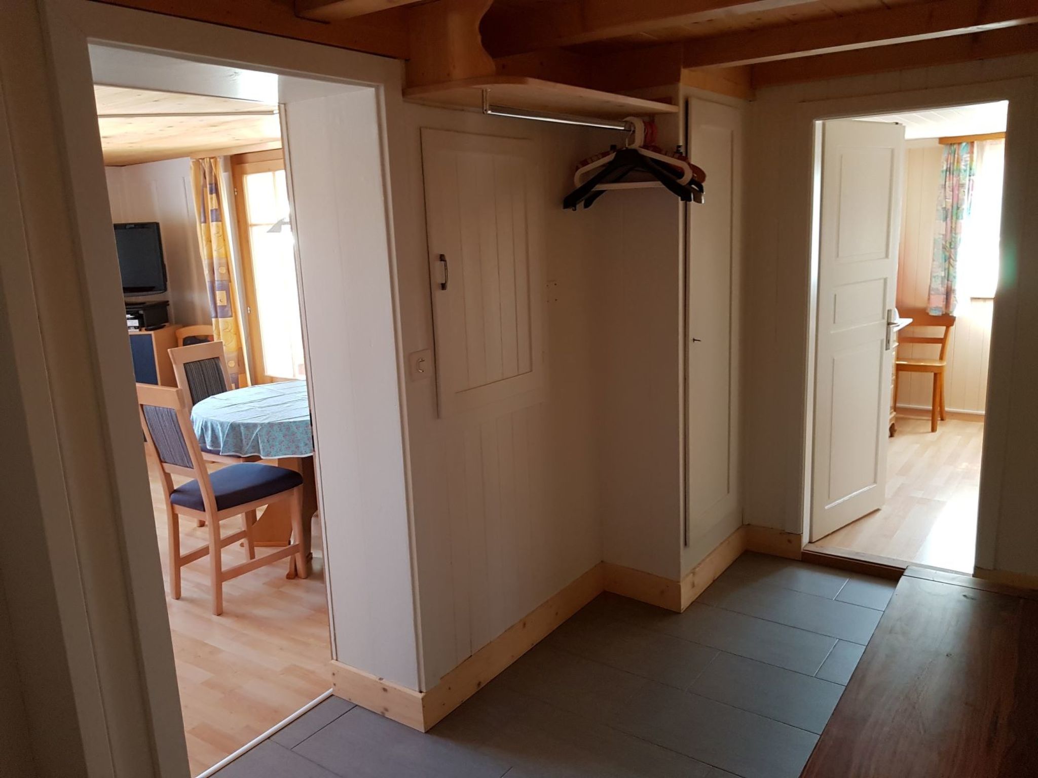 Crestas Calzaferri, Brigels, (Breil/Brigels). - Drinnen