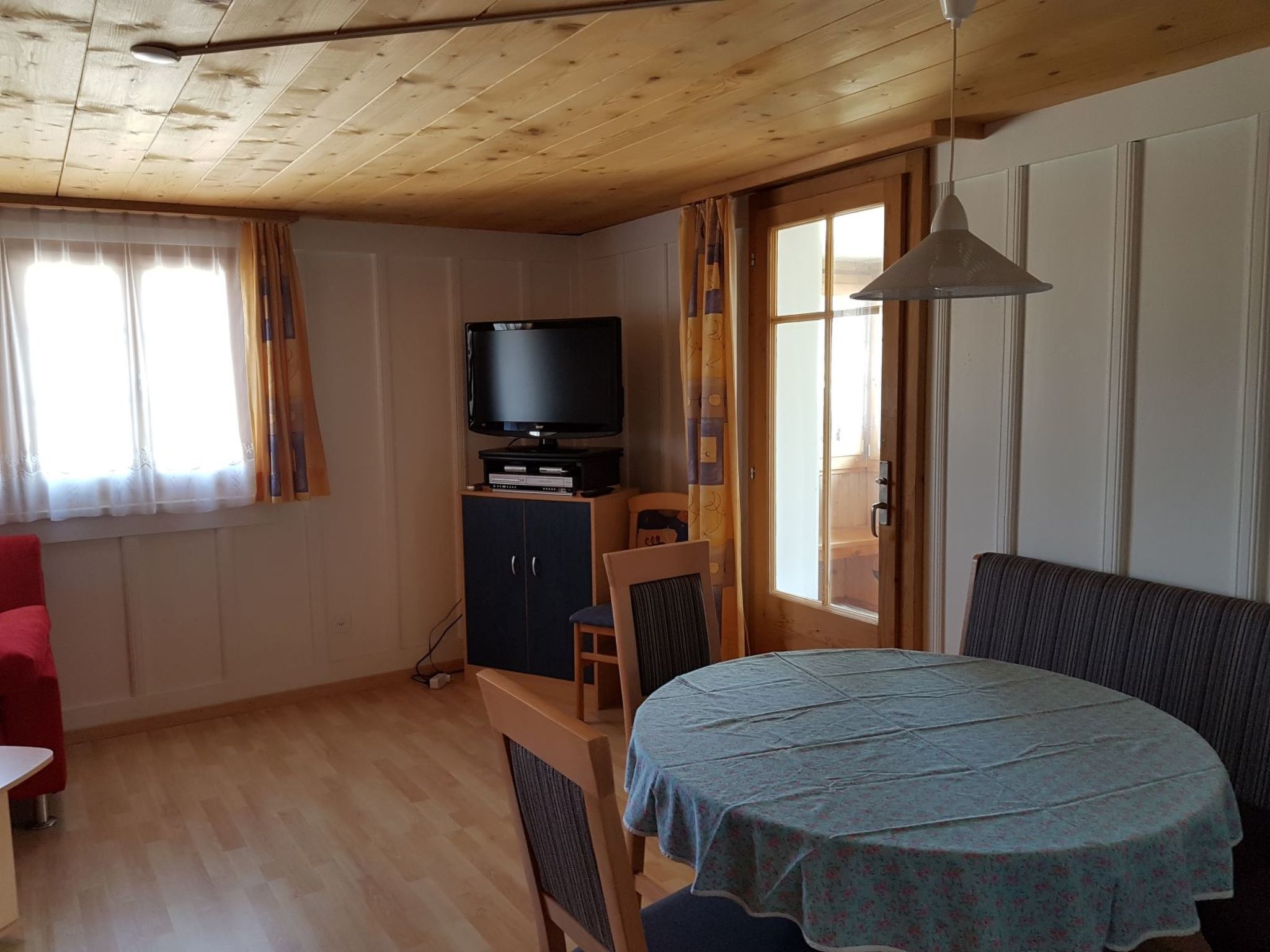 Crestas Calzaferri, Brigels, (Breil/Brigels). - Drinnen