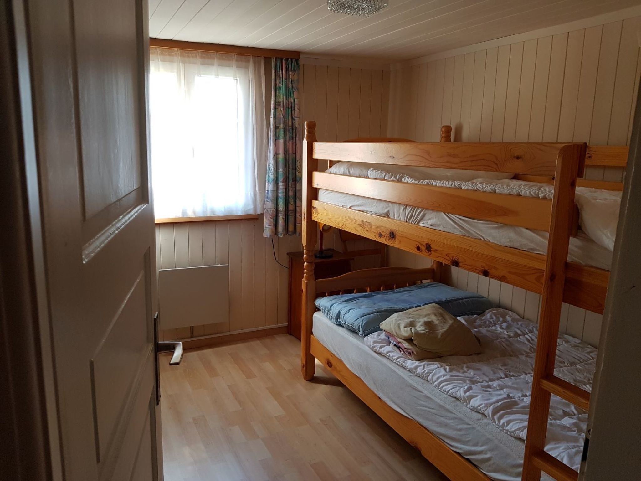 Crestas Calzaferri, Brigels, (Breil/Brigels). - Drinnen