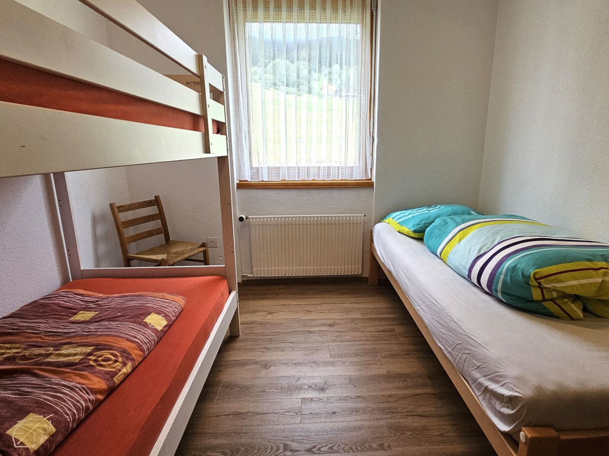 Appartement Anita 1 Defuns, Brigels, (Breil/Brigels), 65005B – Chambre, photo 9 sur 23