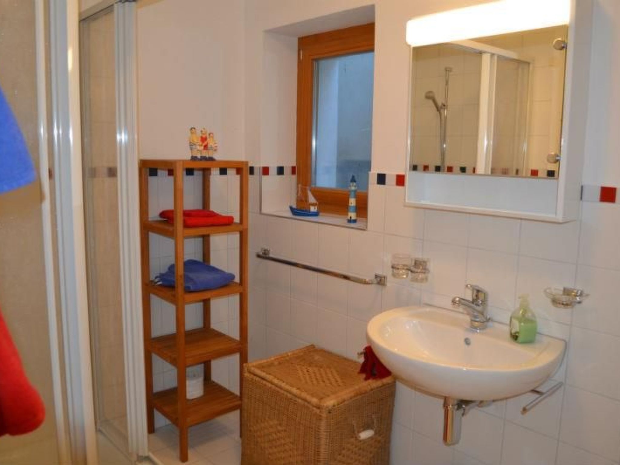Appartement Ferienhaus Casa Patricia, Brigels, (Breil/Brigels), 65046B – Salle de bains, photo 10 sur 34