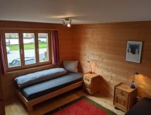 Rustiek bergappartement aan skipiste en meer in Brigels - thumbnail 5