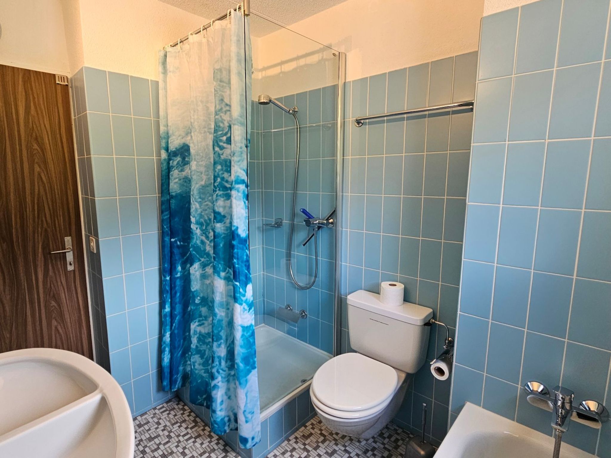 Appartement Anita 4 Defuns, Brigels, (Breil/Brigels), 65019B – Salle de bains, photo 21 sur 21