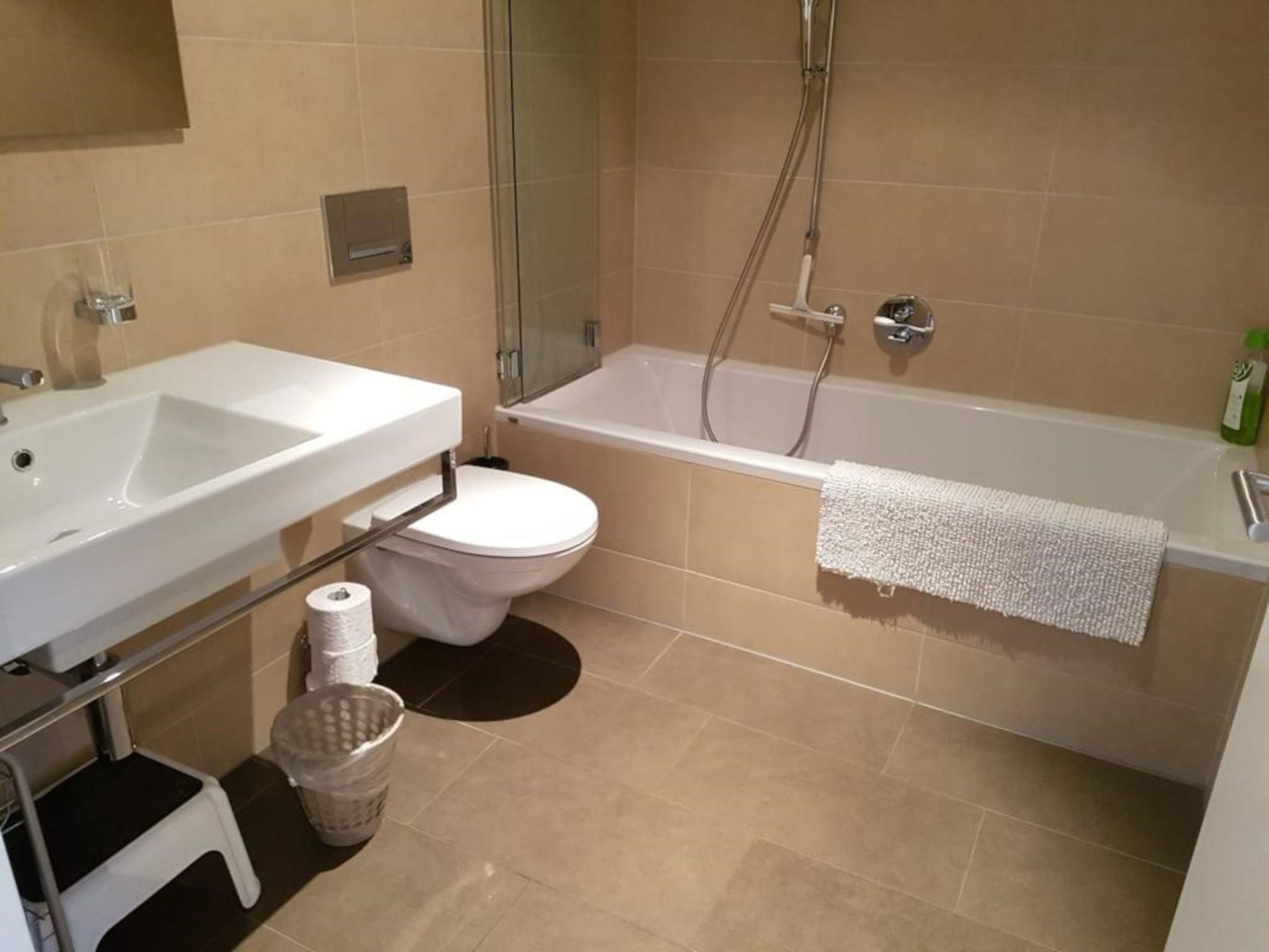 Appartement Bialavesta Siev, Brigels, (Breil/Brigels), 65080B – Salle de bains, photo 7 sur 24