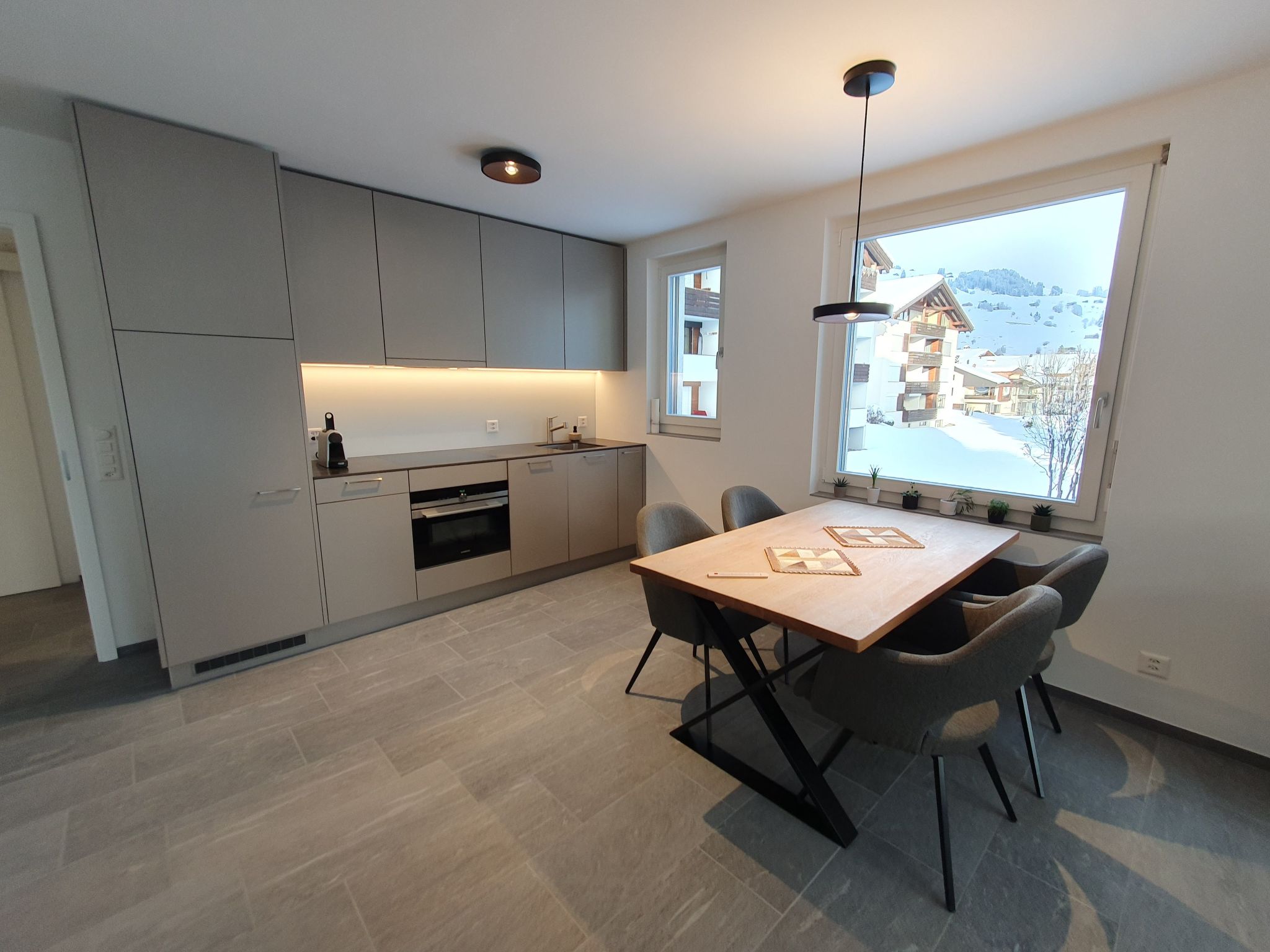 Appartement Gabriela 21 Defuns, Brigels, (Breil/Brigels), 65032B – Cuisine et coin repas, photo 19 sur 21