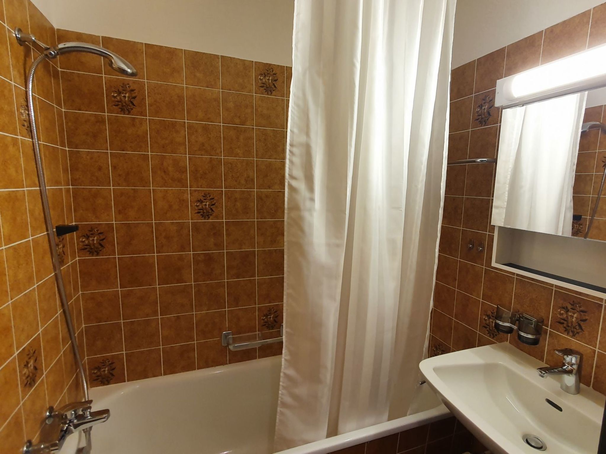 Appartement Gabriela 23 Defuns Brigels, (Breil/Brigels), 65034B – Salle de bains, photo 19 sur 19