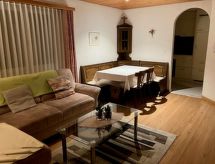 Casa Acla Caduff: Appartement in Disentis met tuin en bergzicht - thumbnail 5