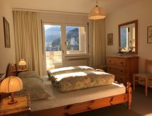 Ferienwohnung Disentiserhof Hönig
