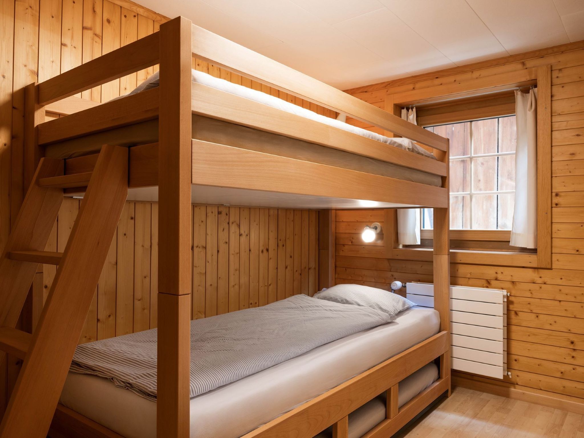 Appartement Casa Zuela, (Segnas/Disentis), 1033 – Extérieur de la maison, photo 9 sur 18