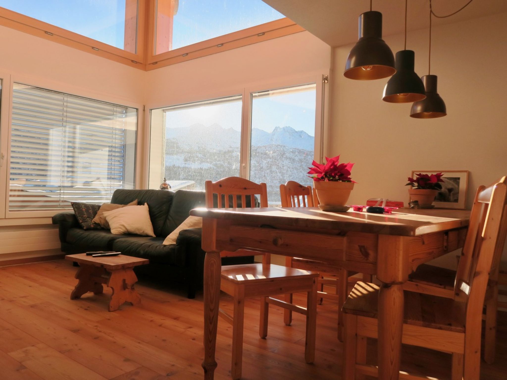 Casa Segnas/Lindt, (Segnas), 1107 - Inside