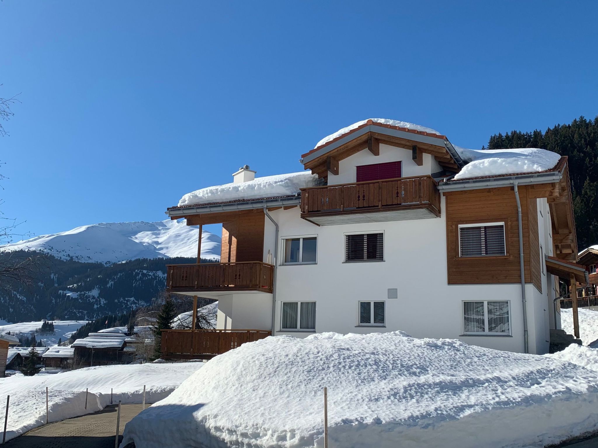 Appartement Casa Diala Panorama, (Segnas/Disentis), 1106 – Extérieur, photo 6 sur 21