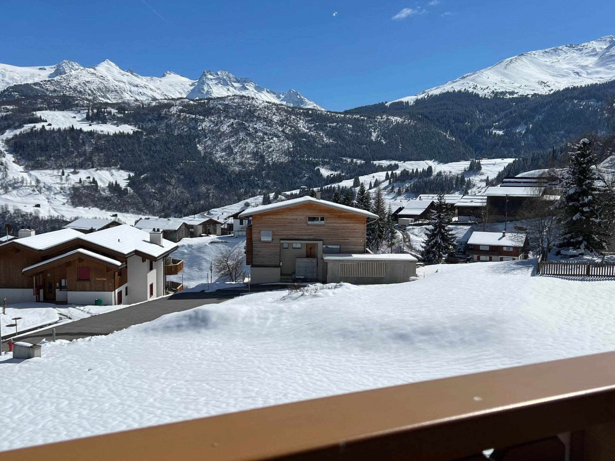 Appartement Casa Diala Panorama, (Segnas/Disentis), 1106 – Extérieur, photo 7 sur 21