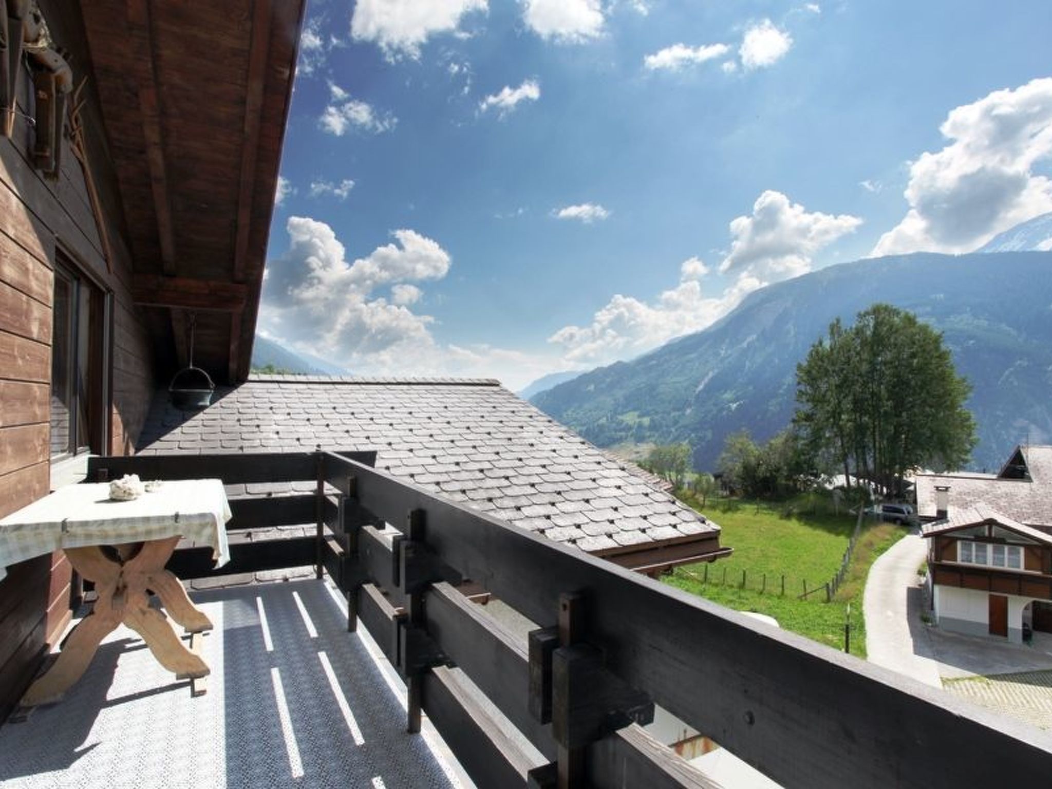 Appartement Casa Acletta Sutter, (Disentis / Mustér), 1016 – Extérieur de la maison, photo 16 sur 27