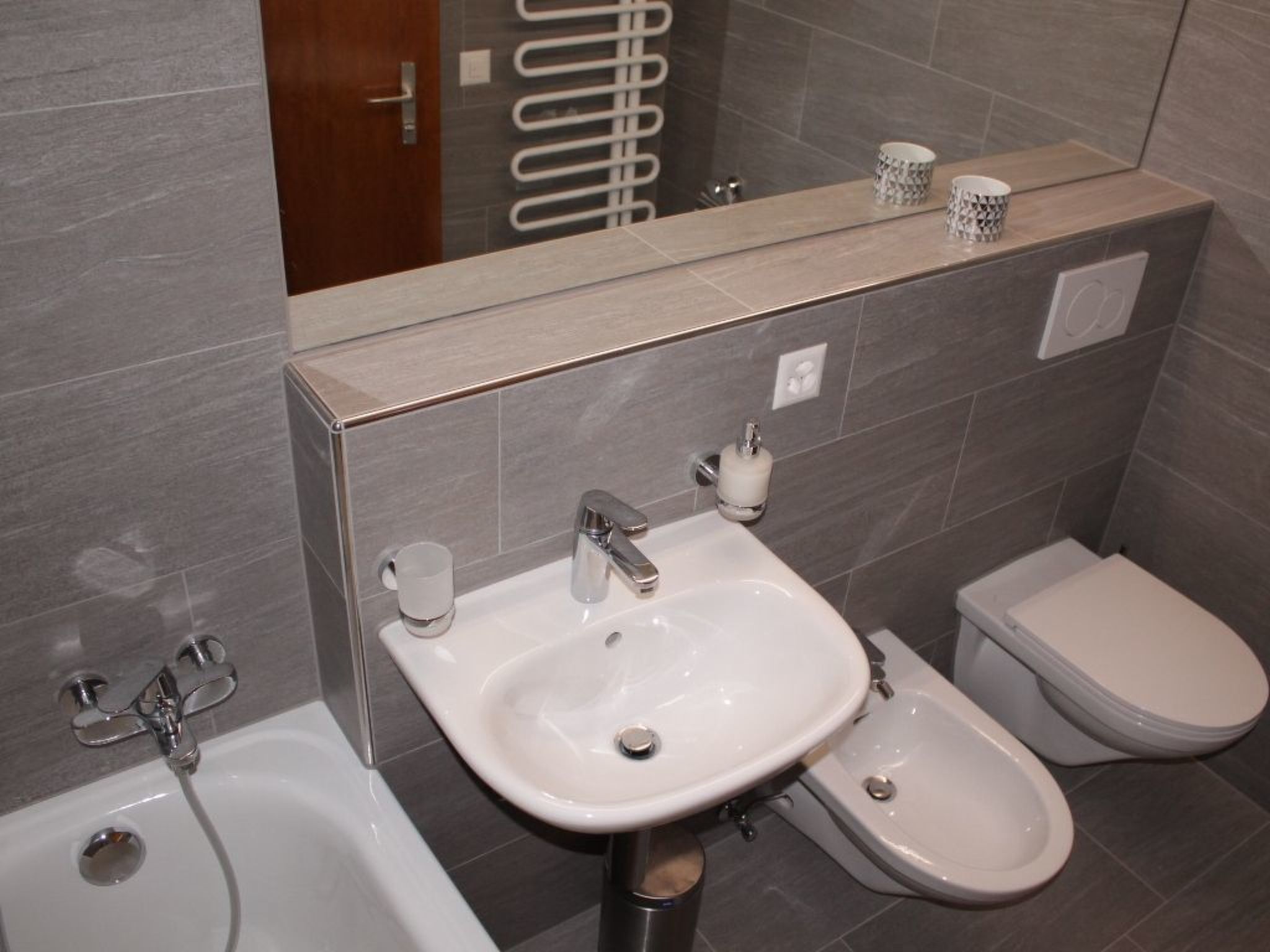 Appartement Disentiserhof Garvera, (Disentis/Mustér), 1032 – Salle de bains, photo 9 sur 14